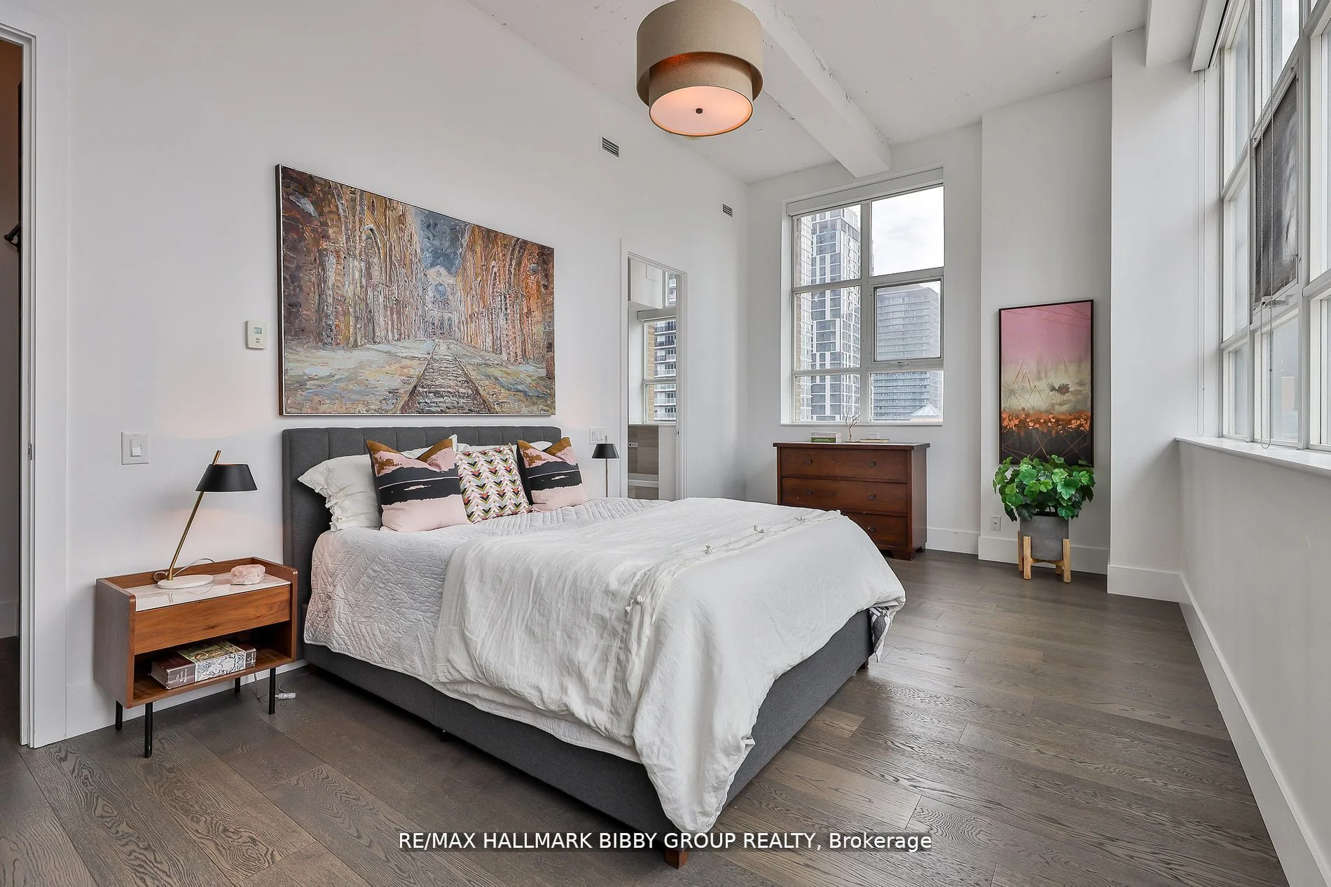 155 Dalhousie Street 1054, Toronto C08, ON M5B 2P7