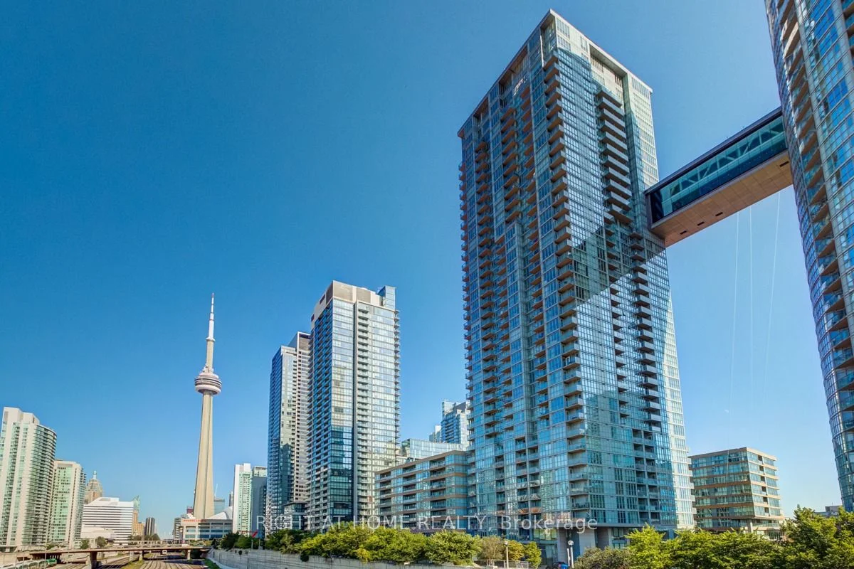 15 Iceboat Terrace 3303, Toronto C01, On M5v 4a5