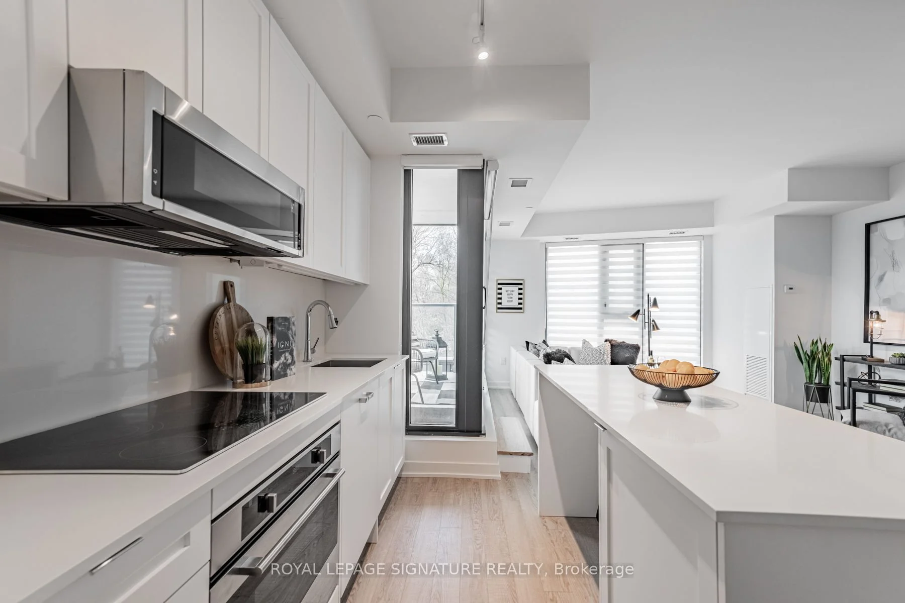 Condo Apartment in Toronto