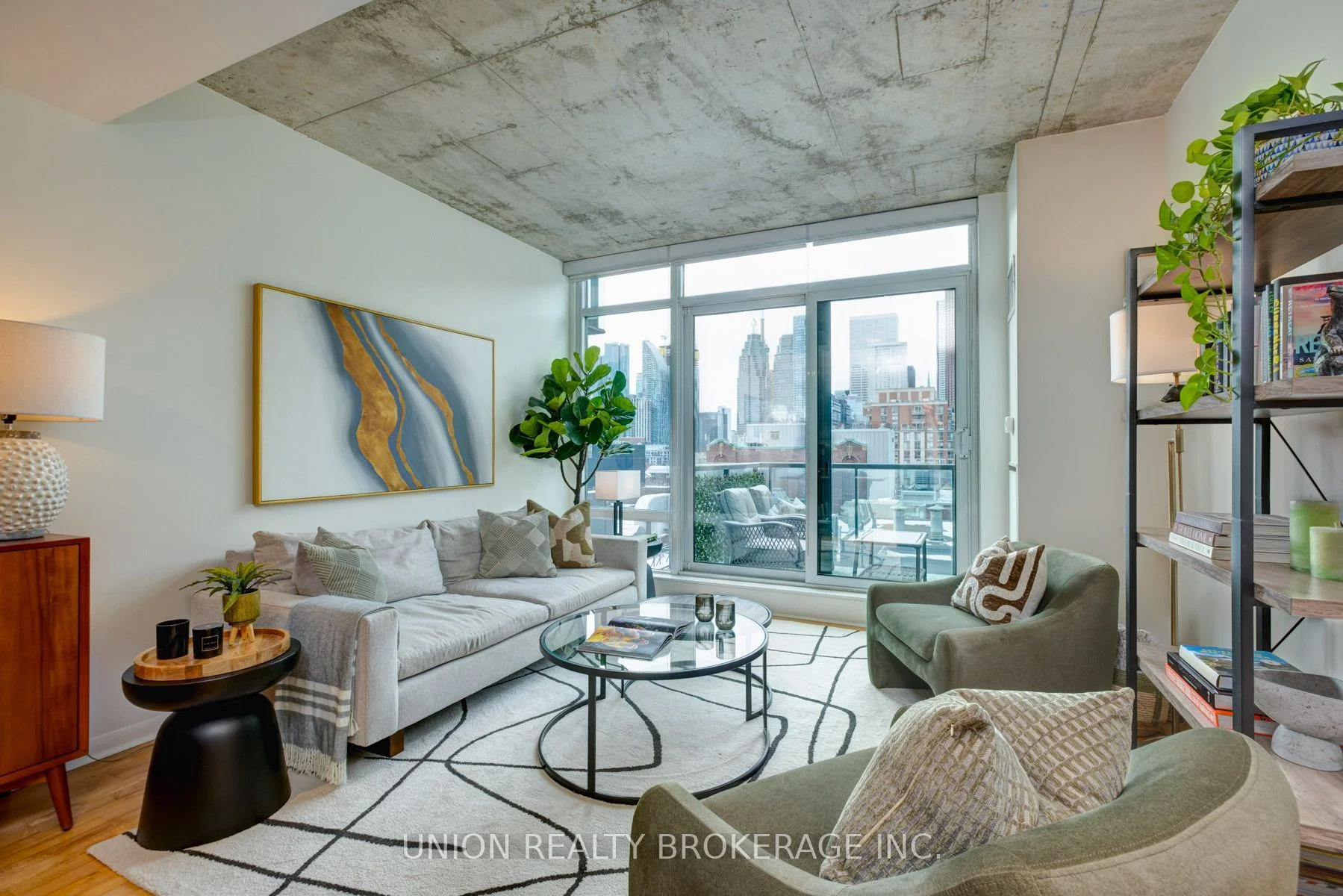 Condo Apartment in Toronto