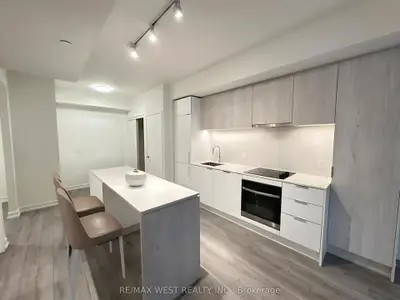 89 Church Street 602, Toronto C08, On M5c 2g3