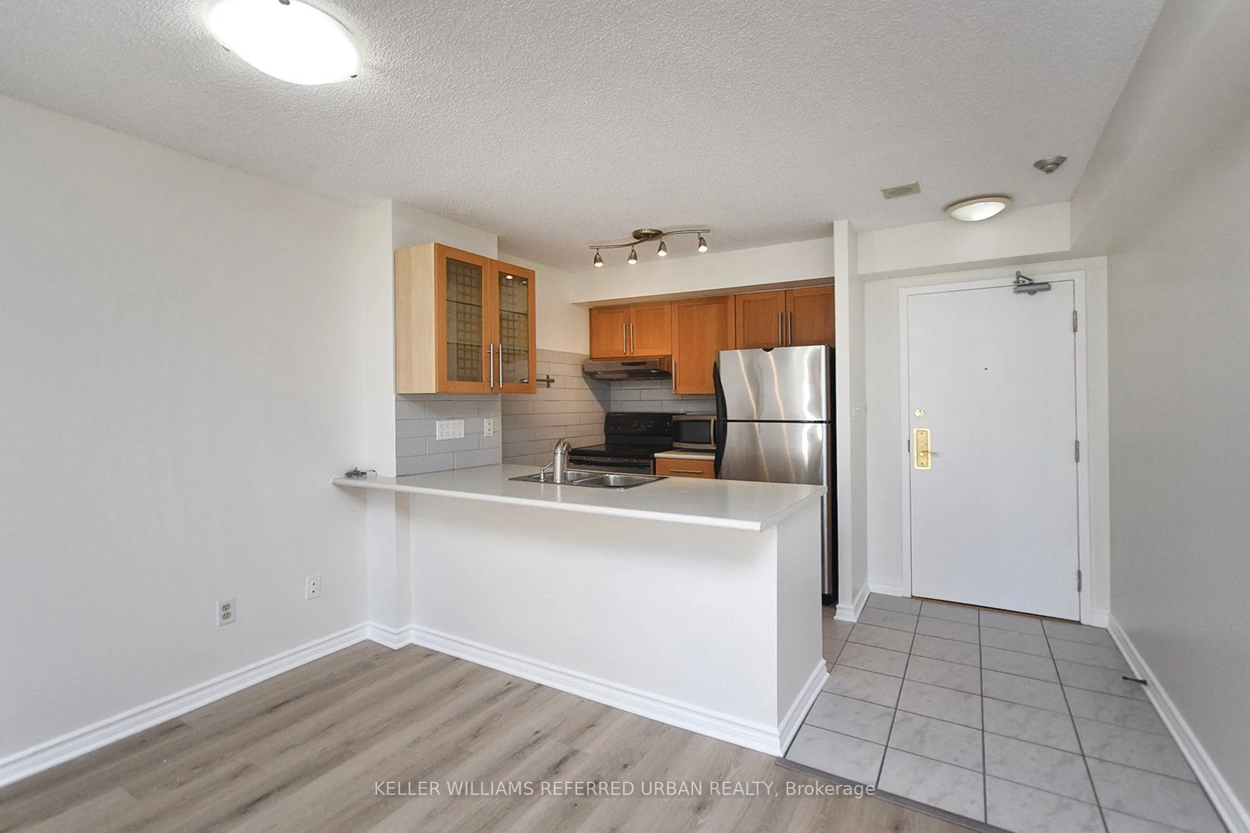 25 Grenville Street 1203, Toronto C01, On M4y 2x5