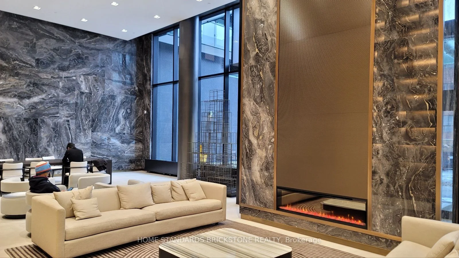 117 Broadway Avenue 1912, Toronto C10, On M4p 1v3