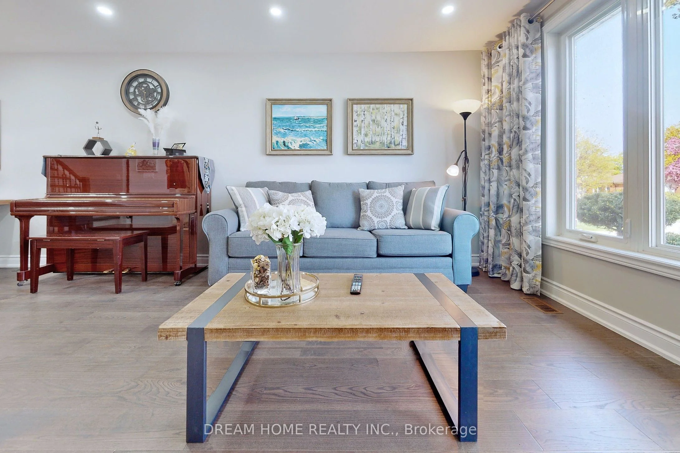 21 Clydesdale Drive, Toronto C15, ON M2J 3N1