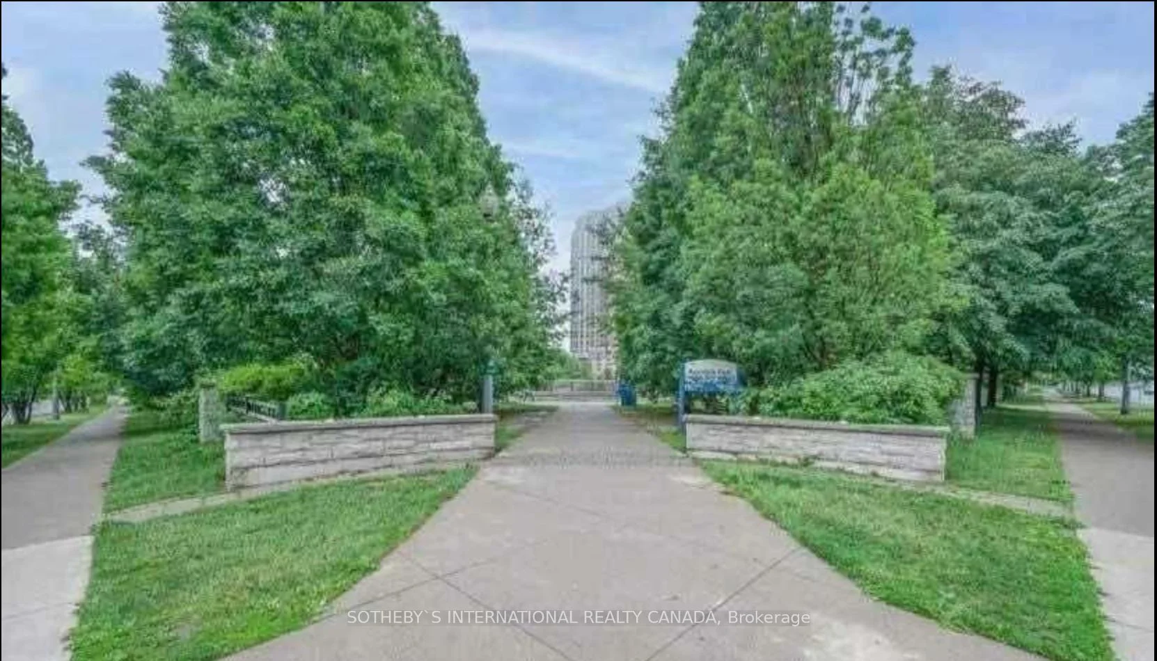 1 Avondale Avenue 604, Toronto C14, ON M2N 7J1