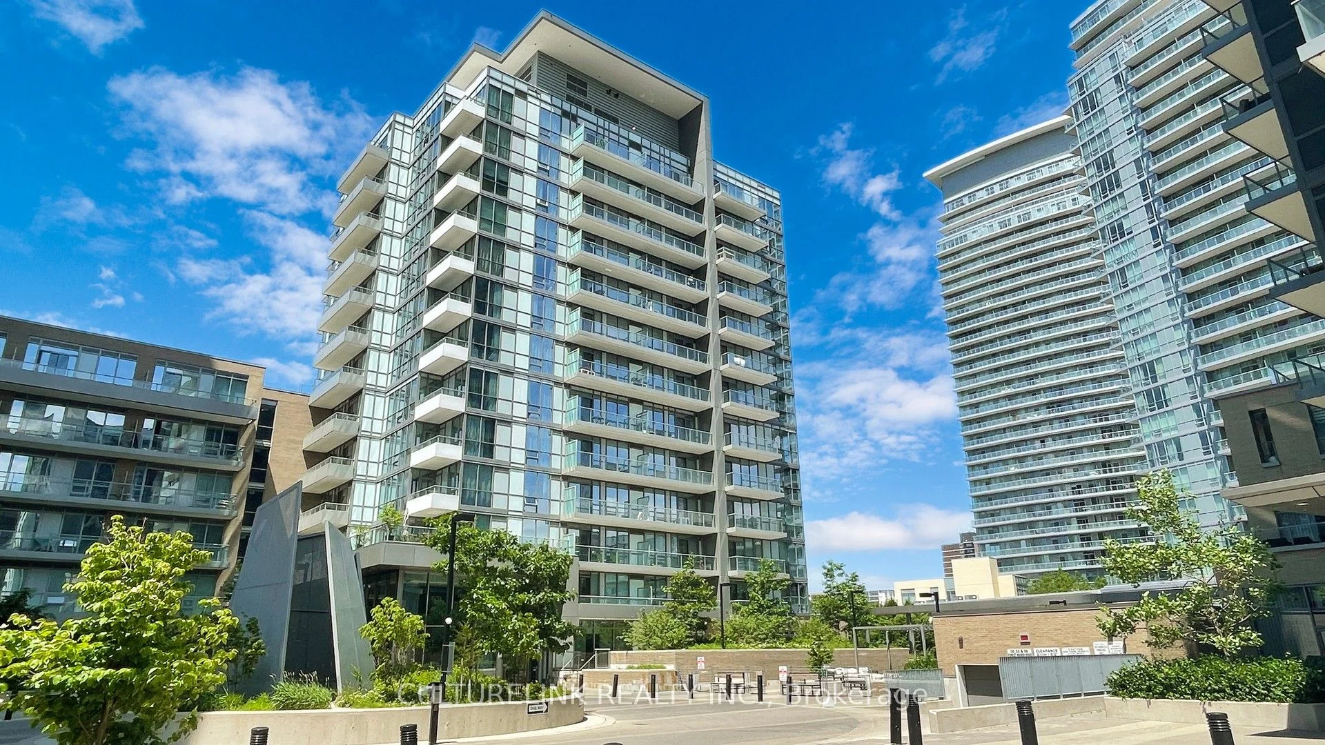 Condo Apartment in Toronto