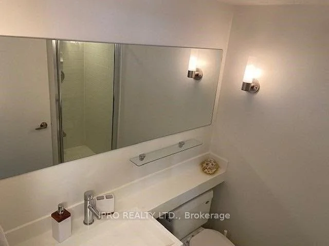 4K Spadina Avenue 1202, Toronto C01, ON M5V 3Y9