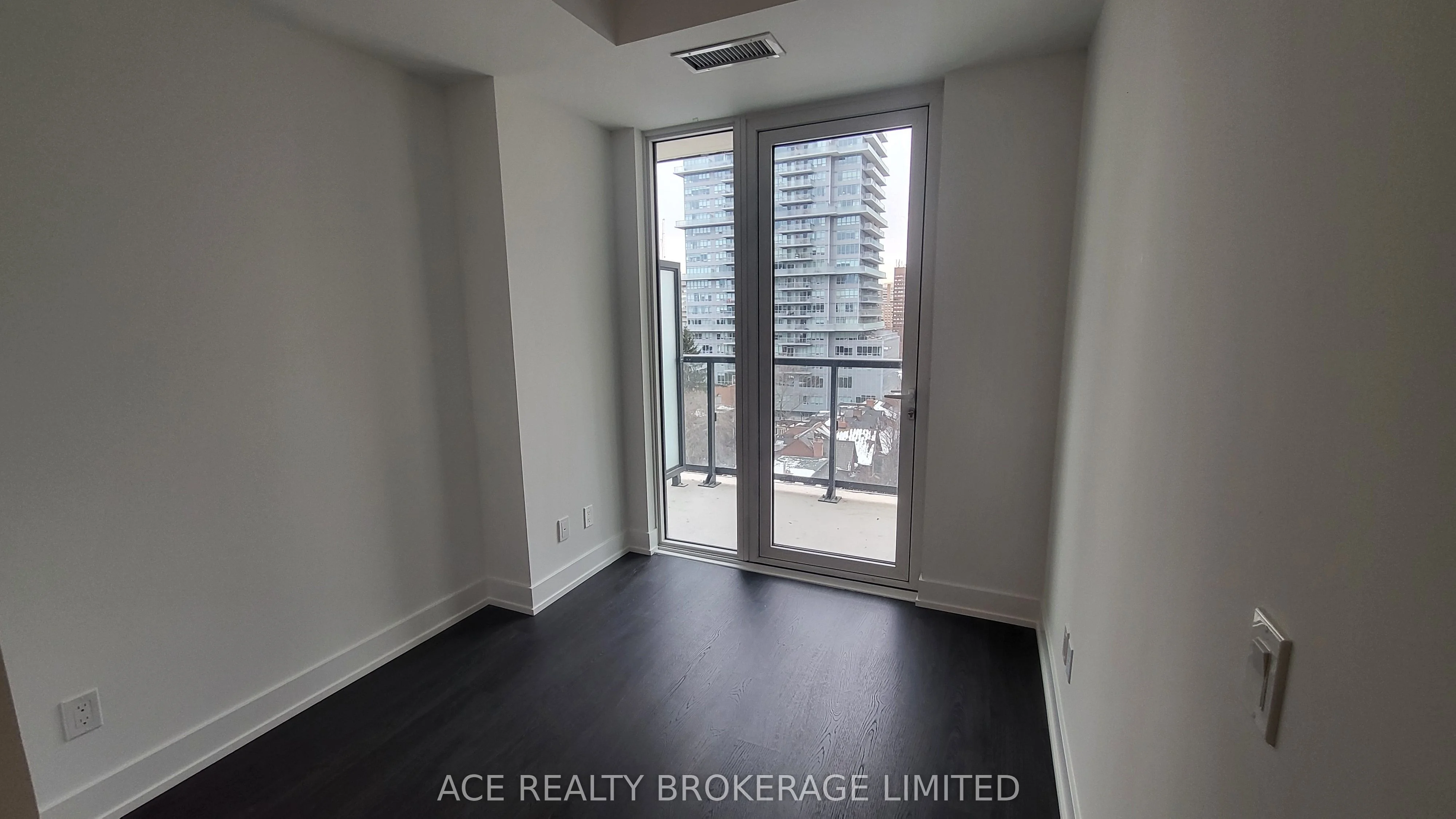 308 Jarvis Street 904, Toronto C08, ON M5B 0E3