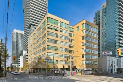 188 Eglinton Avenue E 208, Toronto C10, On M4p 2x7