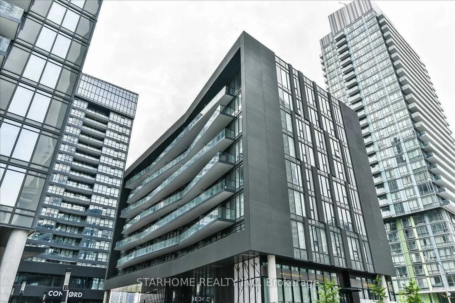 90 Queens Wharf Road 907, Toronto C01, ON M5V 0J4