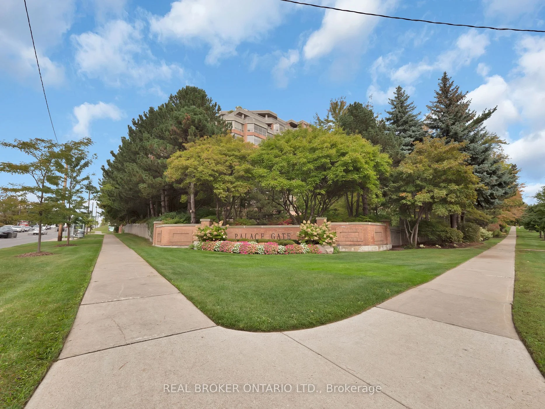 3181 Bayview Avenue 401, Toronto C15, On M2k 2y2