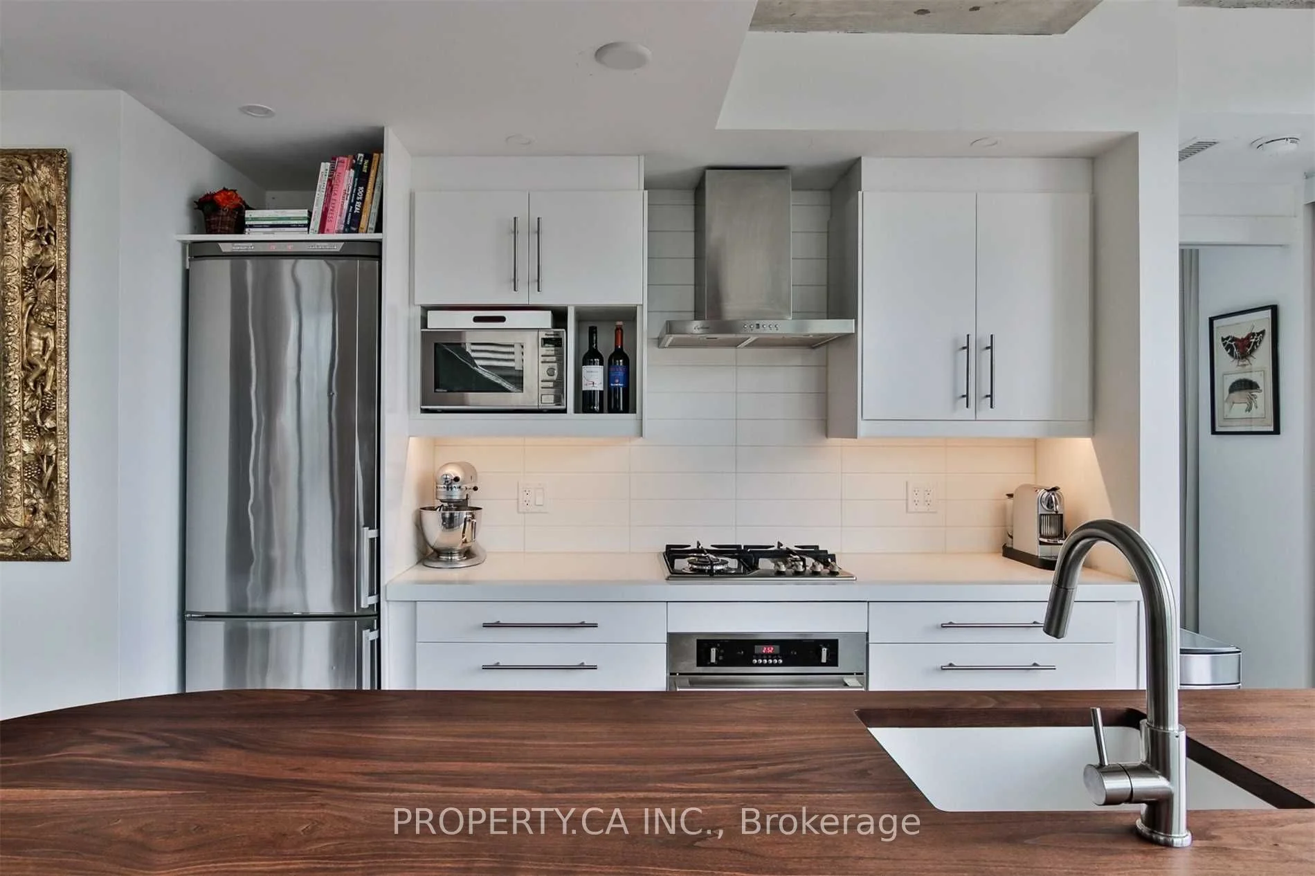 560 King Street W 514, Toronto C01, ON M5V 0L5