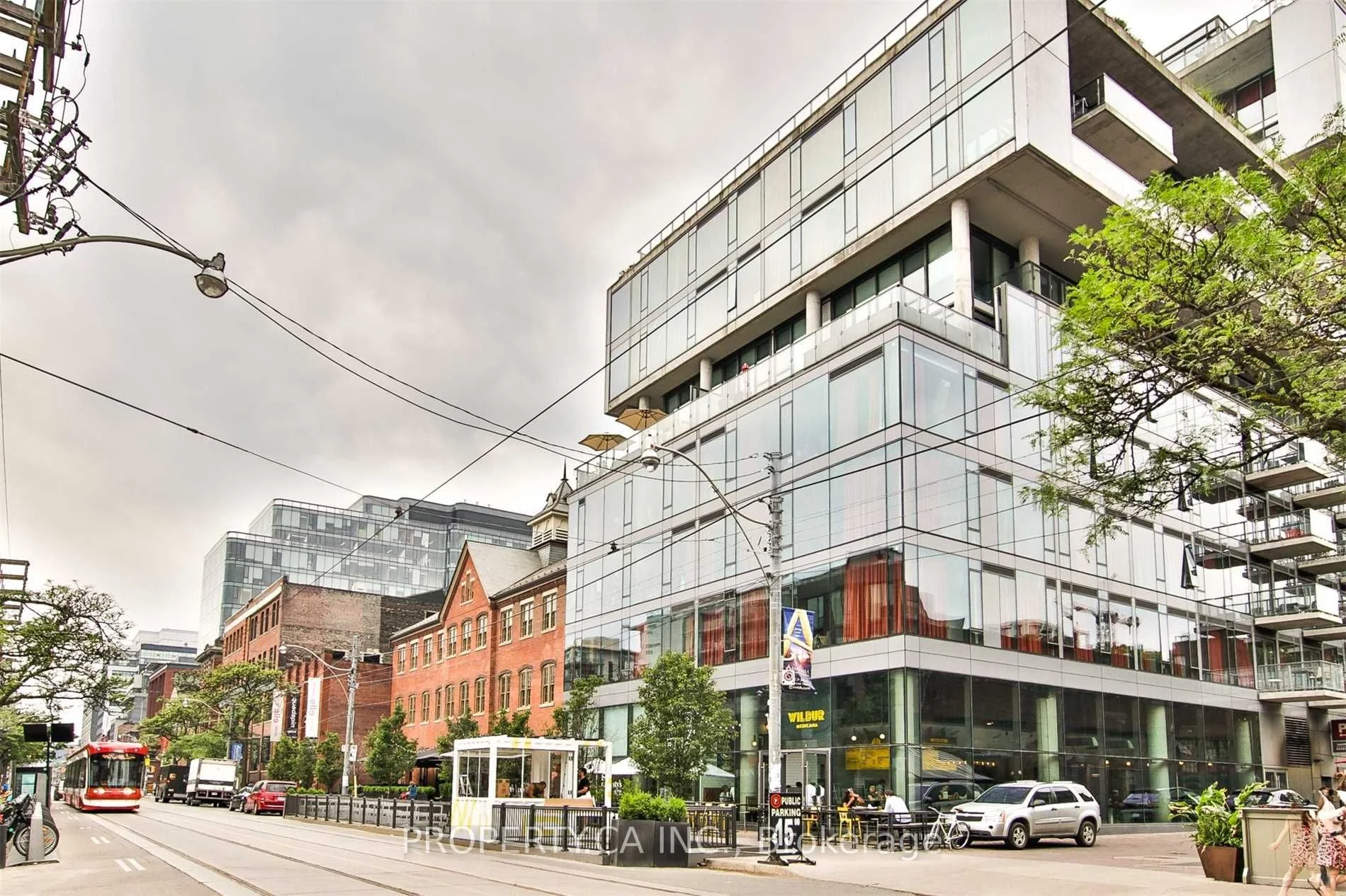 Condo Apartment in Toronto