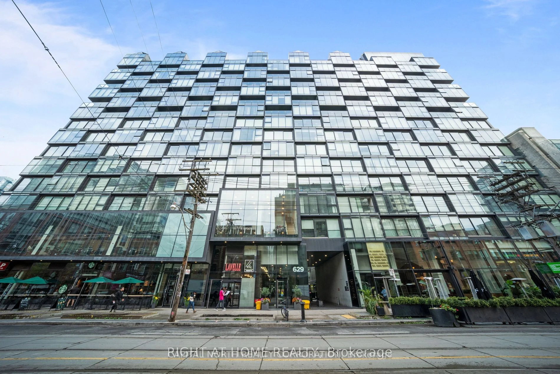 Condo Apartment in Toronto