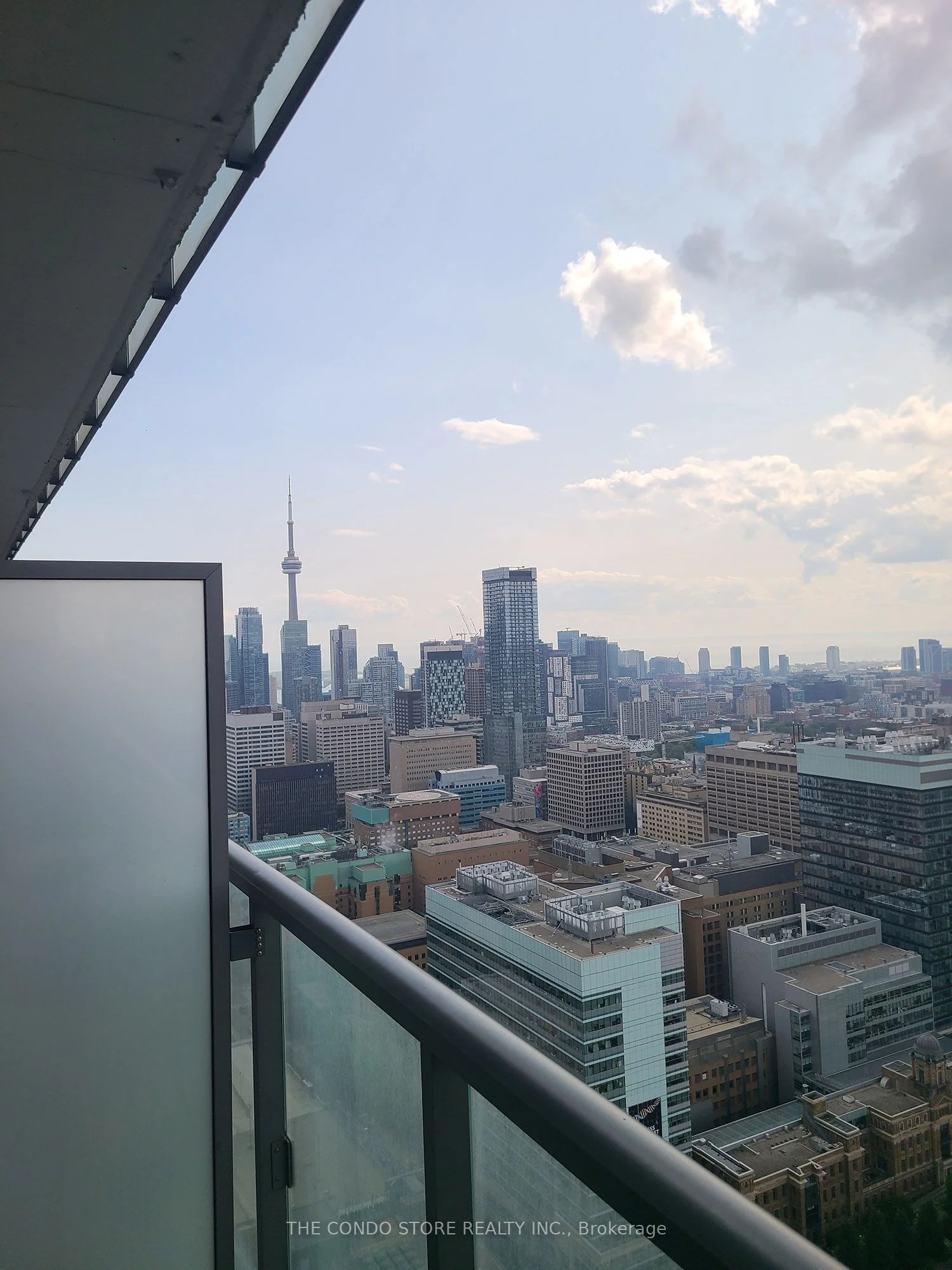 832 Bay Street 4601, Toronto C01, ON M5S 1Z6
