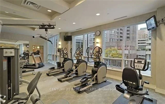 763 Bay Street 203, Toronto C01, On M5g 2r3