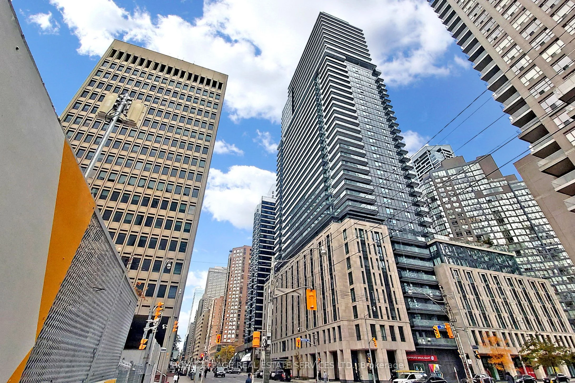 Condo Apartment in Toronto