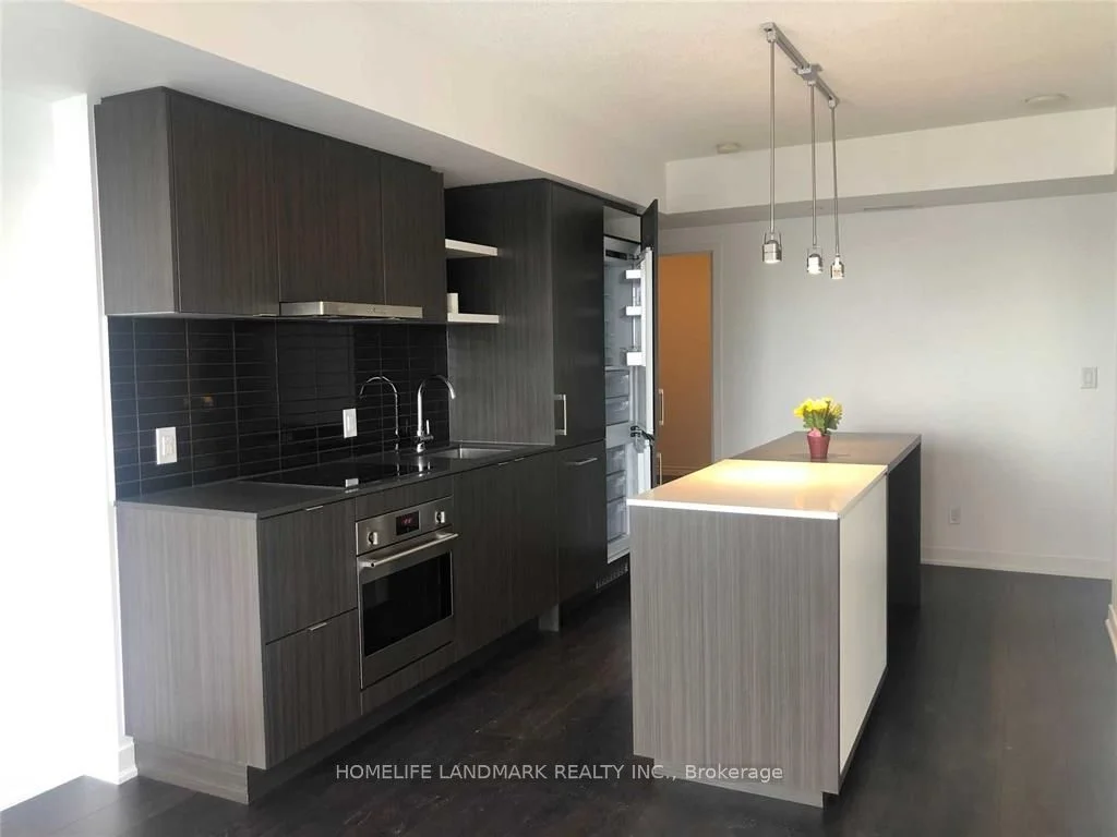 88 Harbour Street E 5305, Toronto C01, On M5j 1b7
