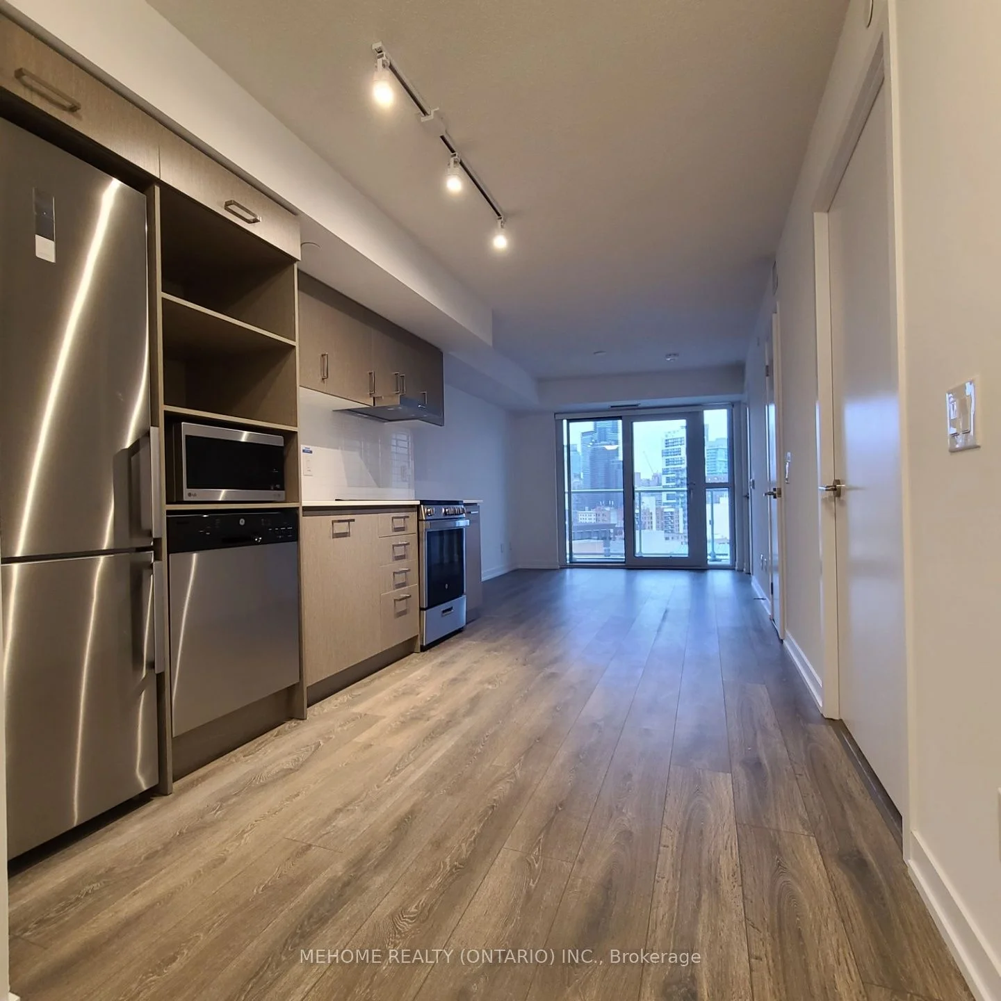 219 Dundas Street E 2109, Toronto C08, On M5a 0v1