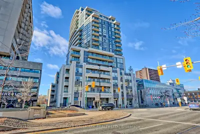 Condo Apartment in Toronto