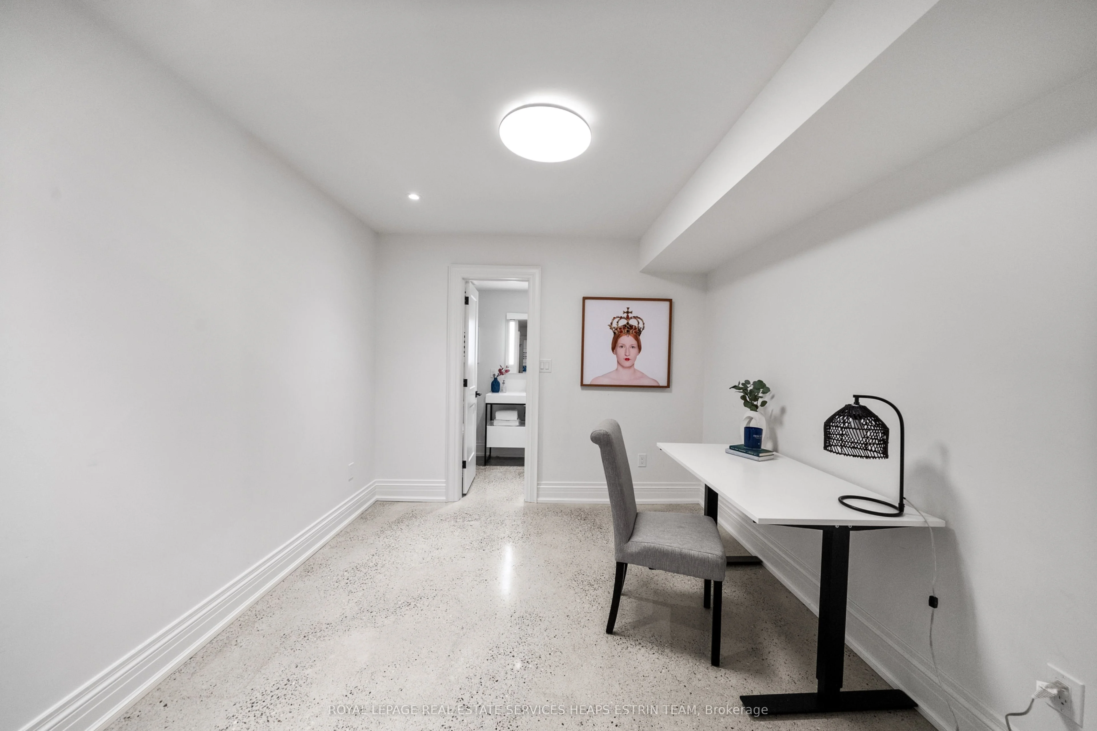 11 Ottawa Street, Toronto C09, ON M4T 2B5