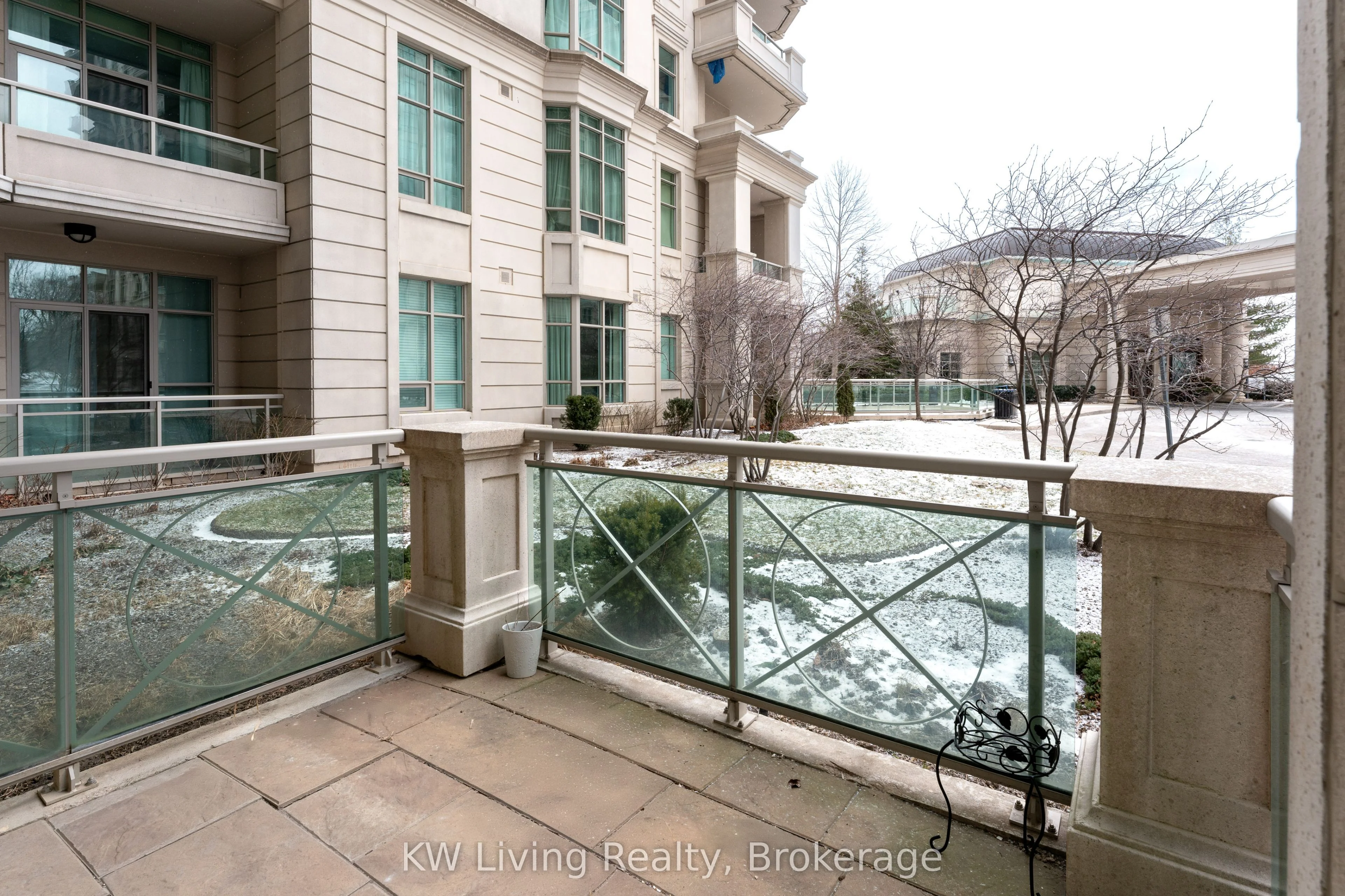 20 Bloorview Place 104, Toronto C15, ON M2J 0A6
