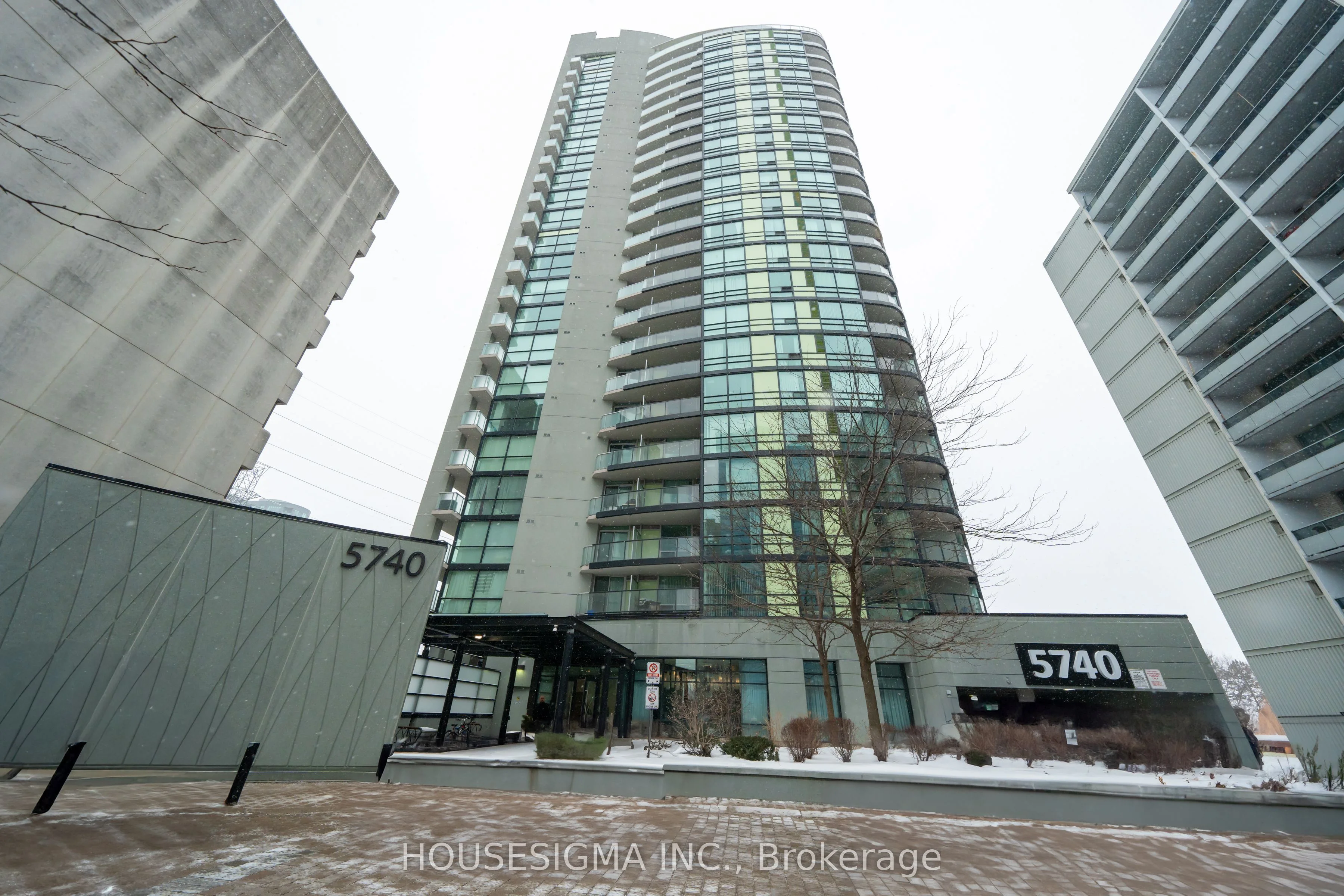 Condo Apartment in Toronto