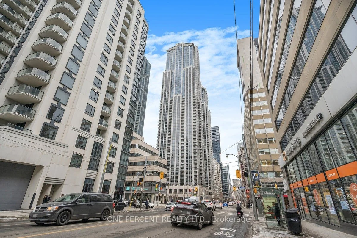 763 Bay Street 1110, Toronto C01, On M5g 2r3