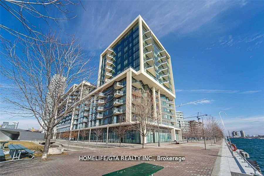 Condo Apartment in Toronto