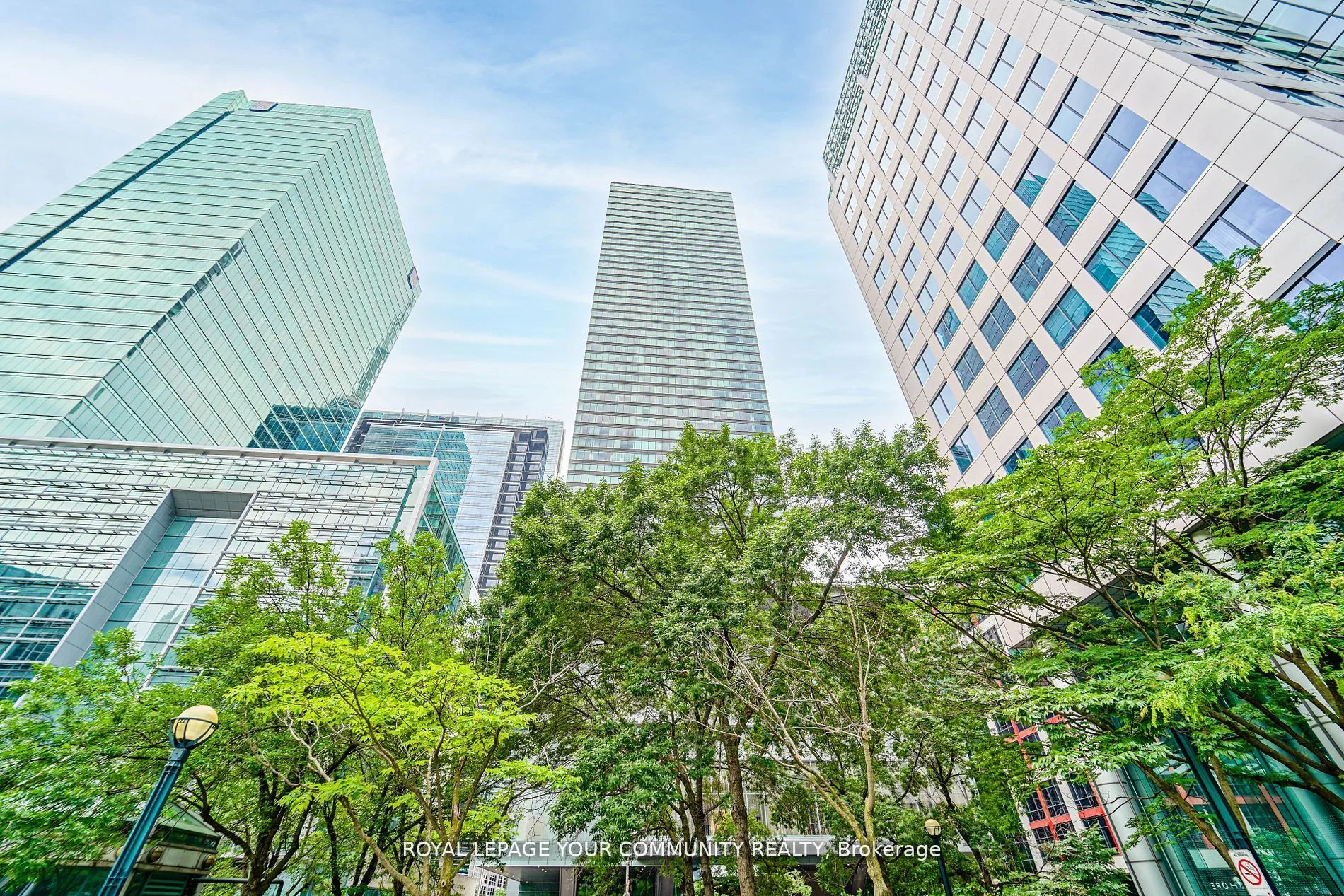 183 Wellington Street W 3903, Toronto C01, On M5v 0a1