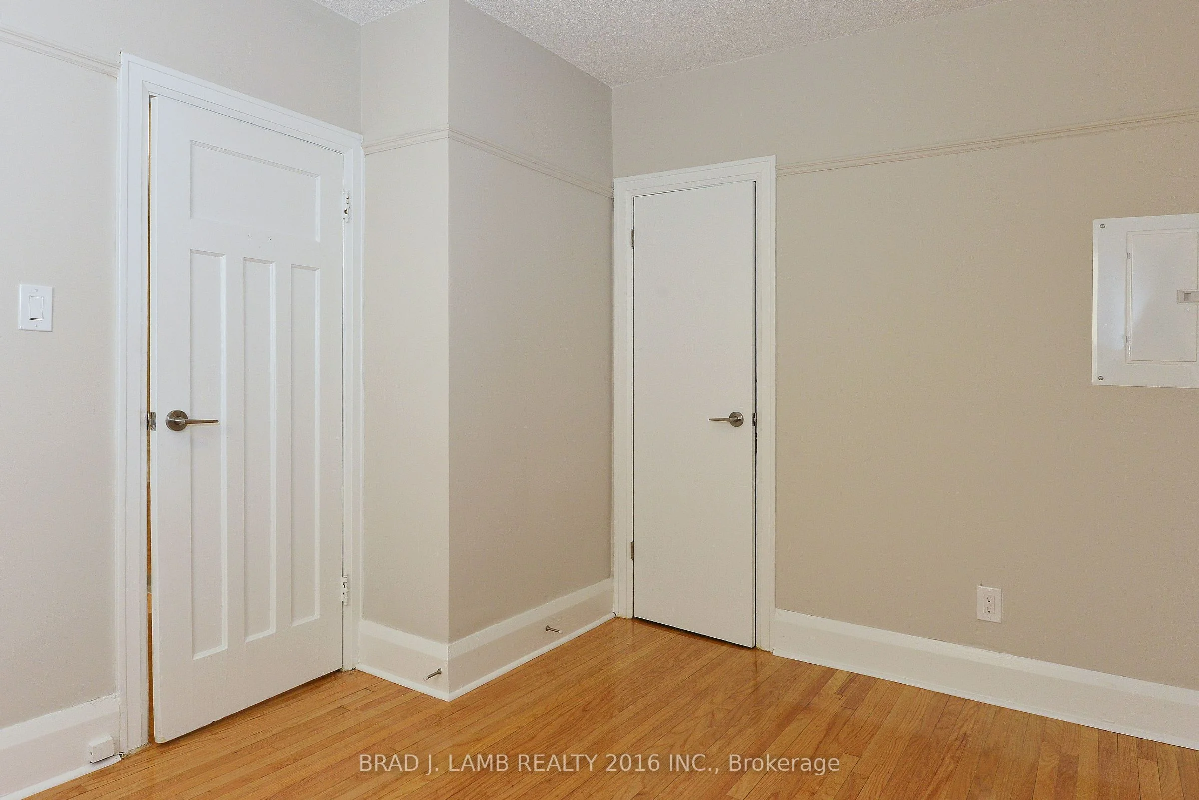 143 Arlington Avenue N 0029, Toronto C02, ON M6C 2Z3
