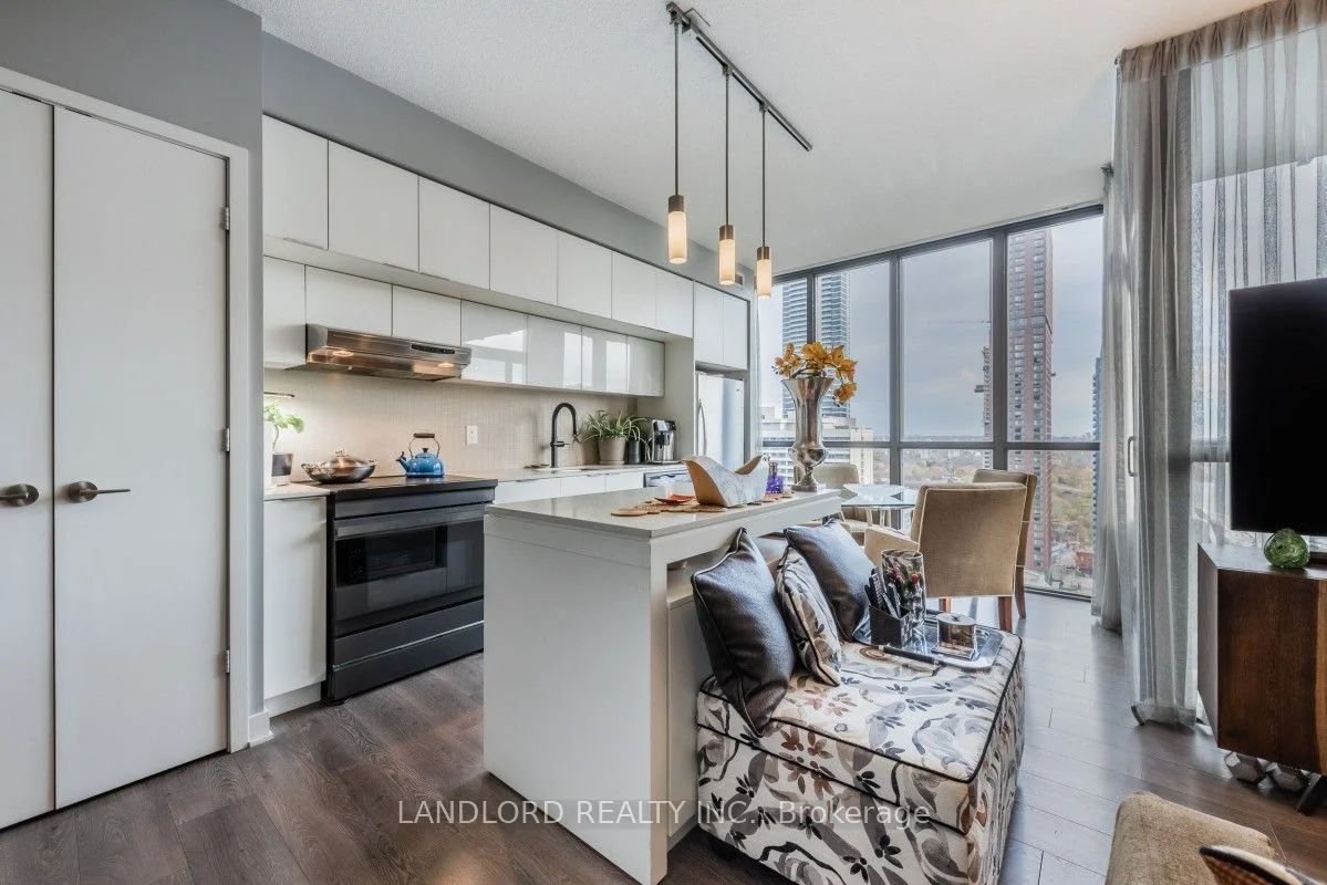 110 Charles Street E 2609, Toronto C08, ON M4Y 1T5