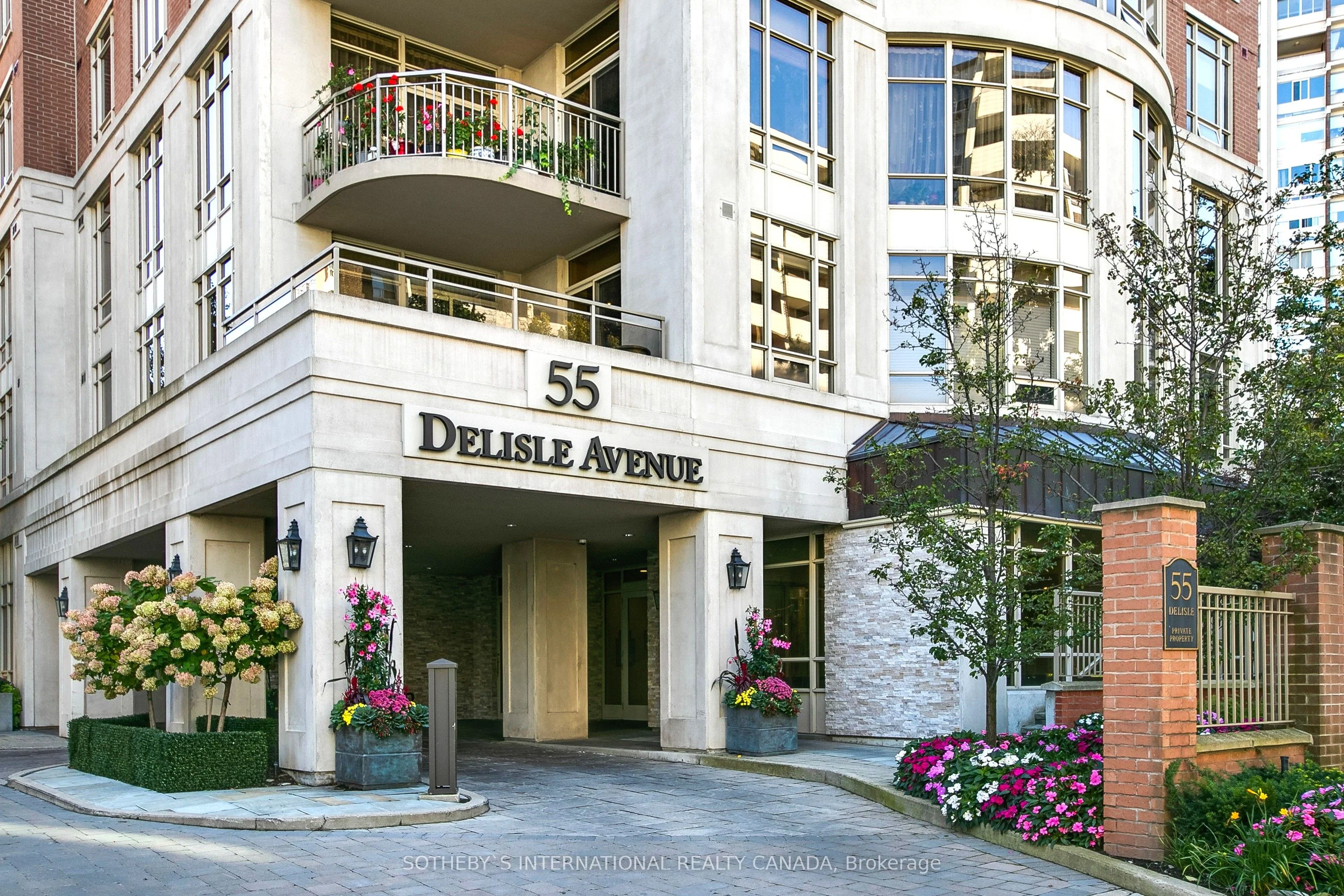 55 Delisle Avenue 903, Toronto, On M4v 1s8