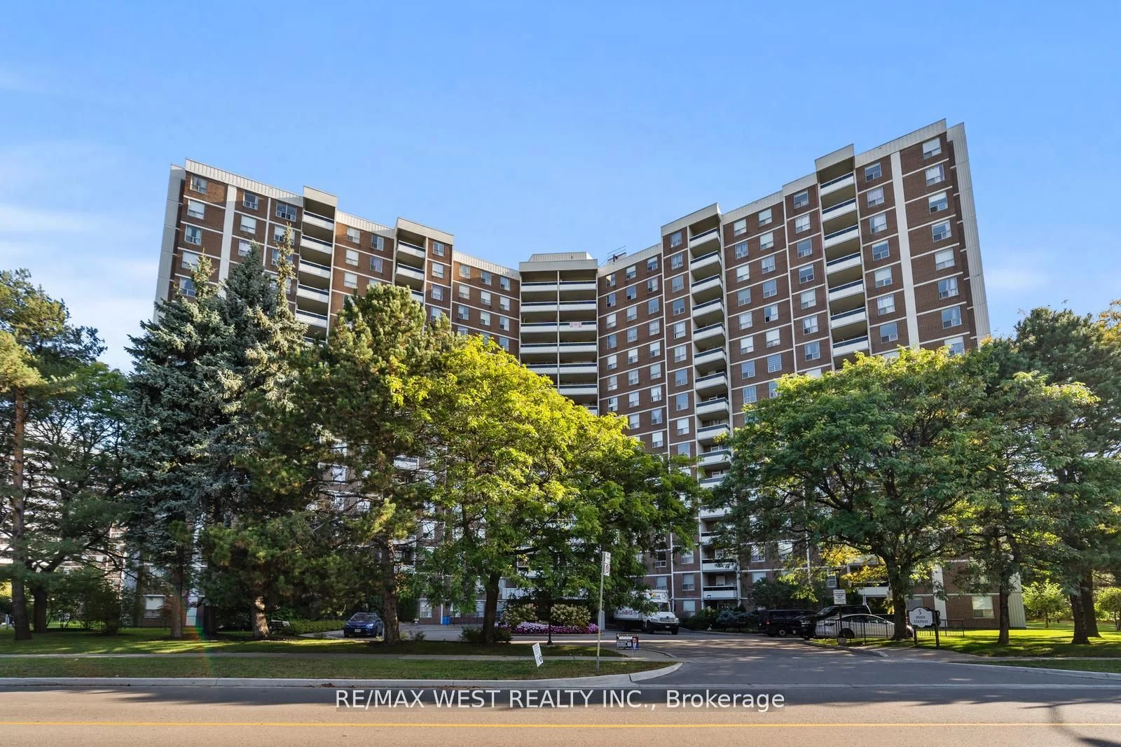 Condo Apartment in Toronto