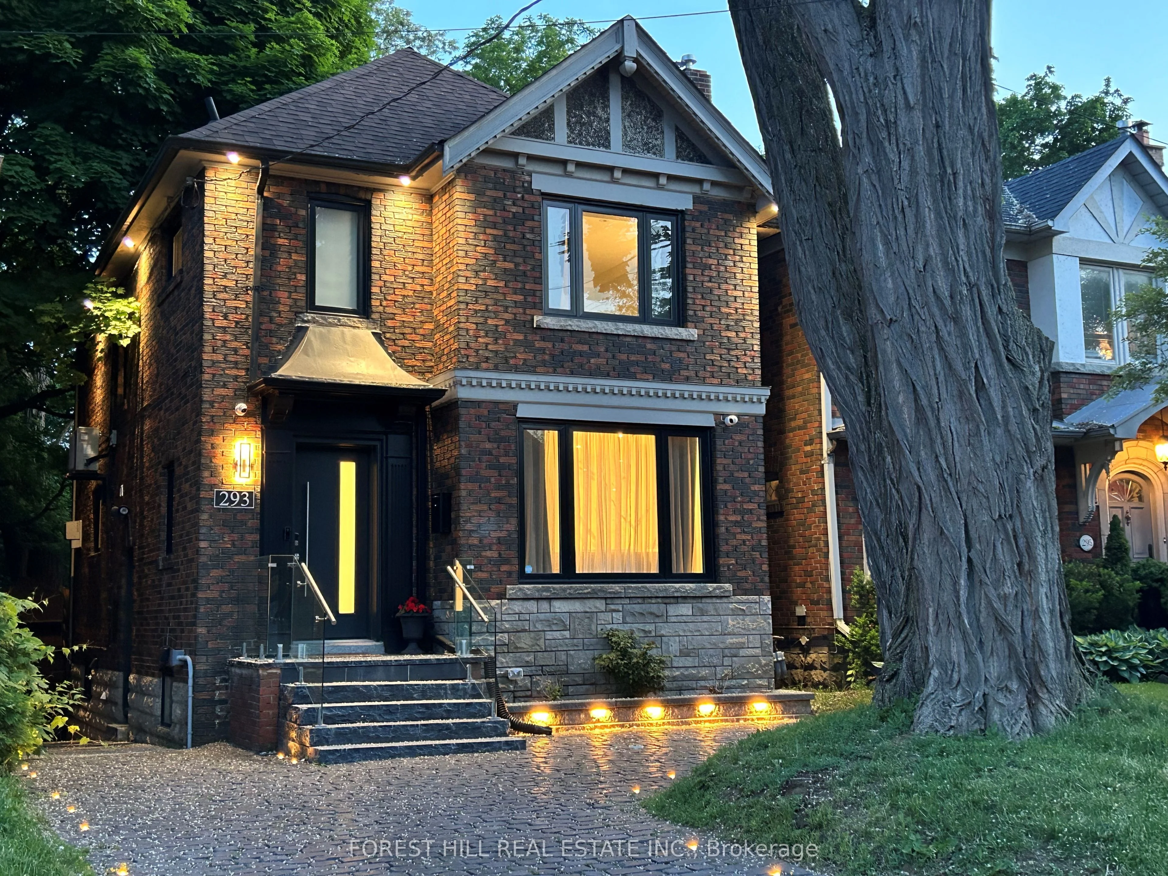 Detached in Toronto