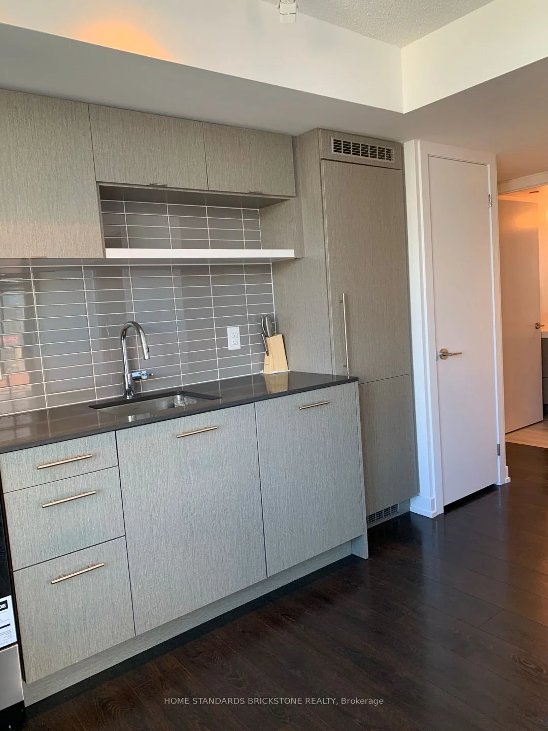 365 Church Street 1405, Toronto C08, ON M5B 1Z9