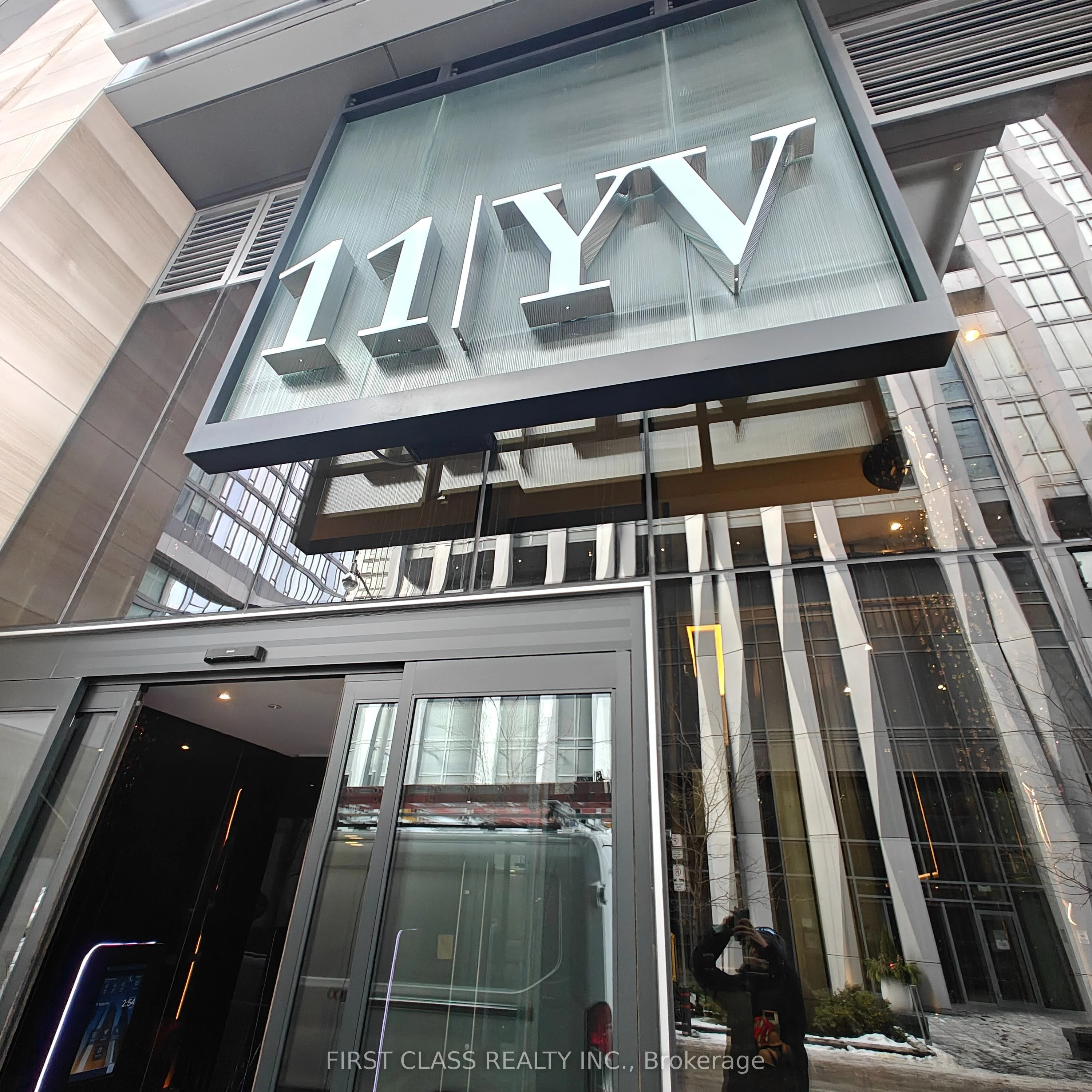 11 Yorkville Avenue W 1806, Toronto C02, On M4w 1l2