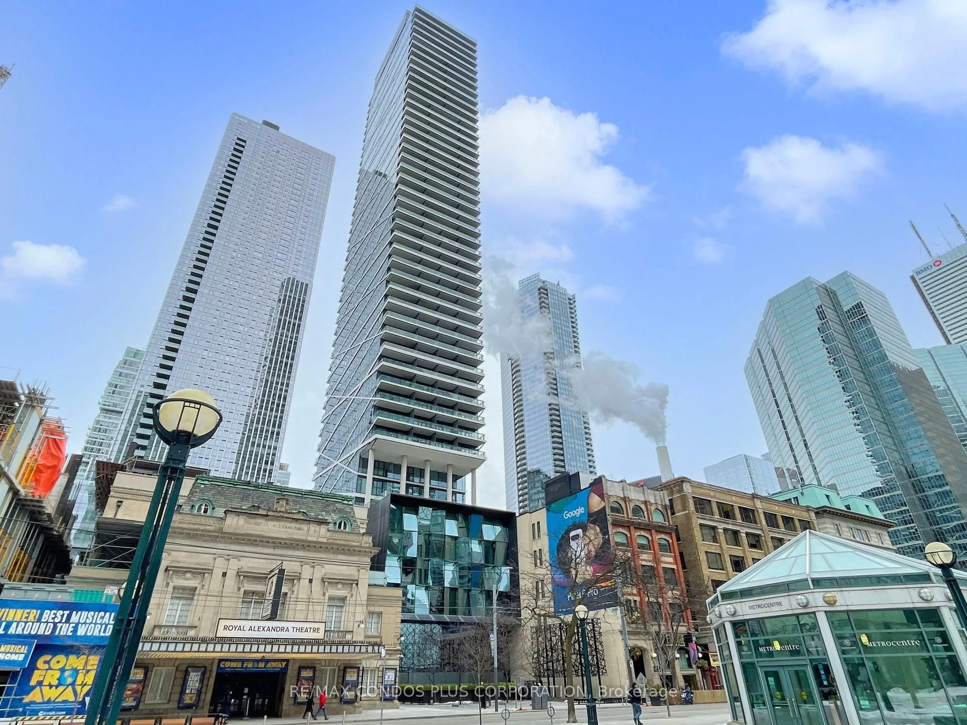 Condo Apartment in Toronto