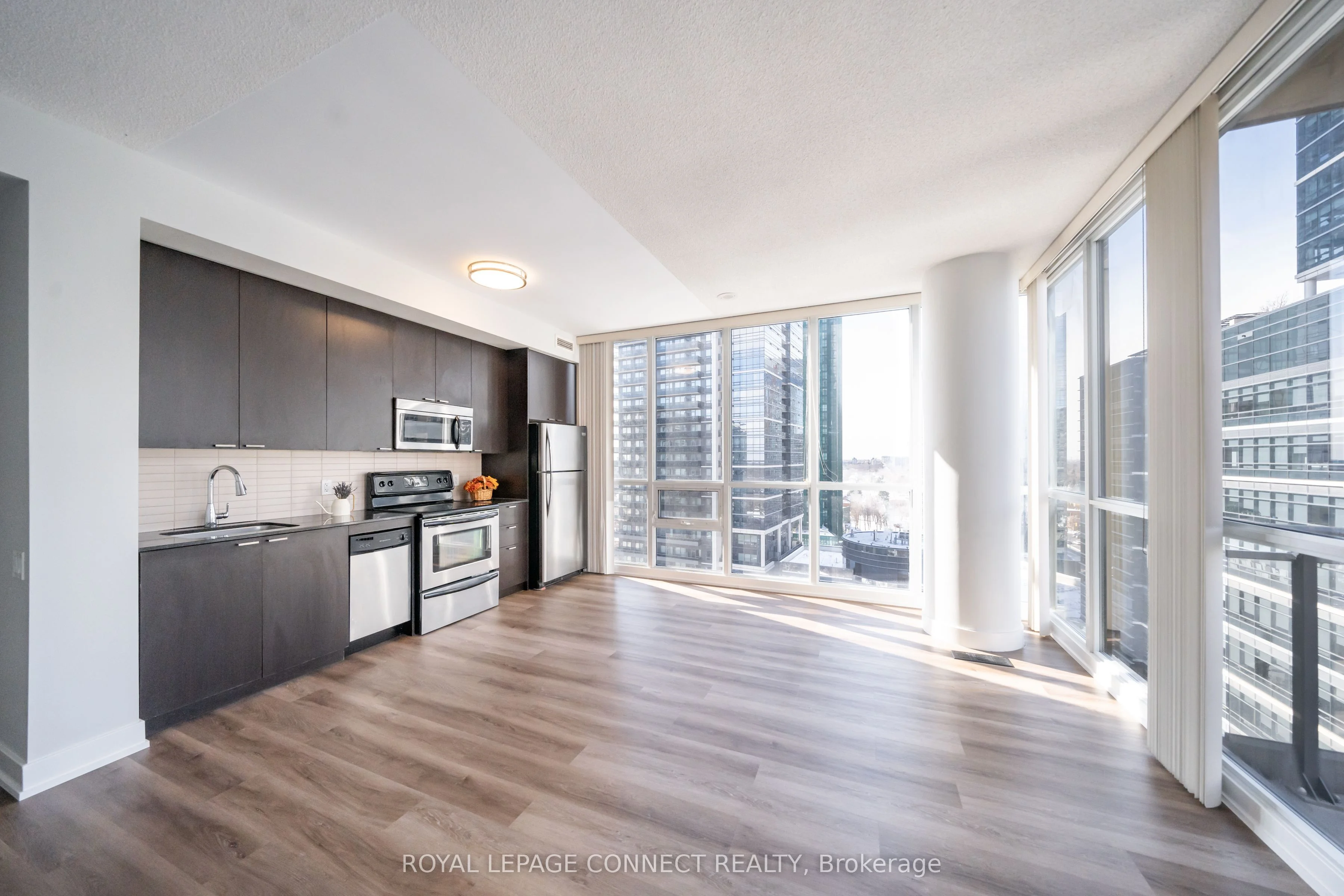 Condo Apartment in Toronto