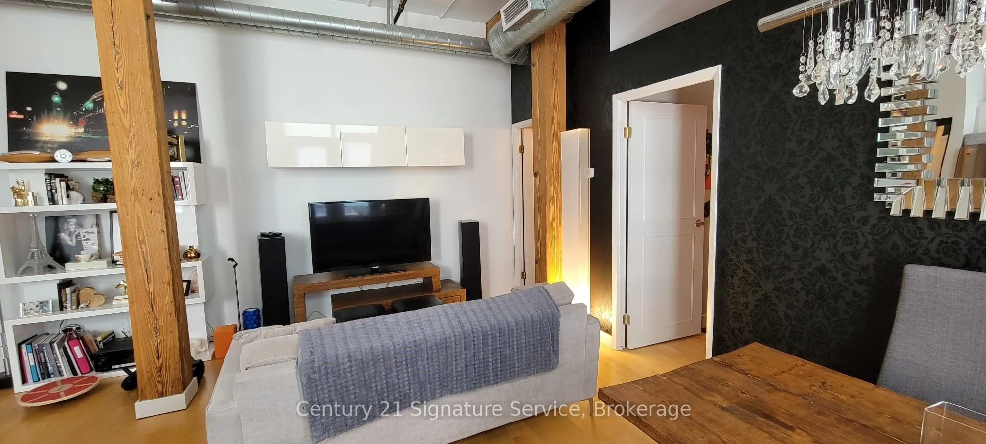 383 Adelaide Street E 302, Toronto C08, ON M5A 1N3