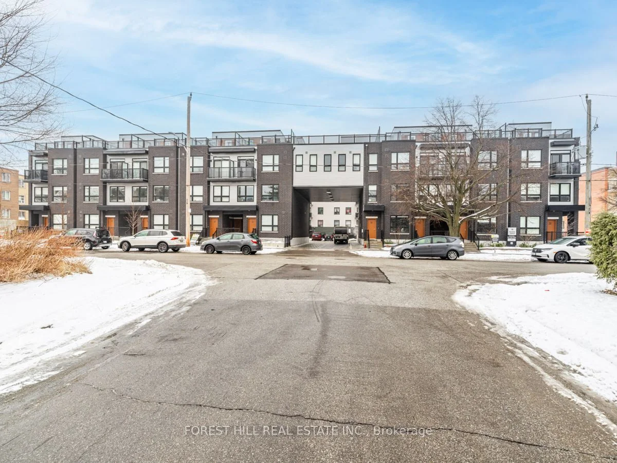 15 Brenthall Avenue 21, Toronto C07, On M2r 1n1