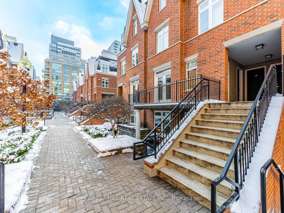 Condo Townhouse in Toronto