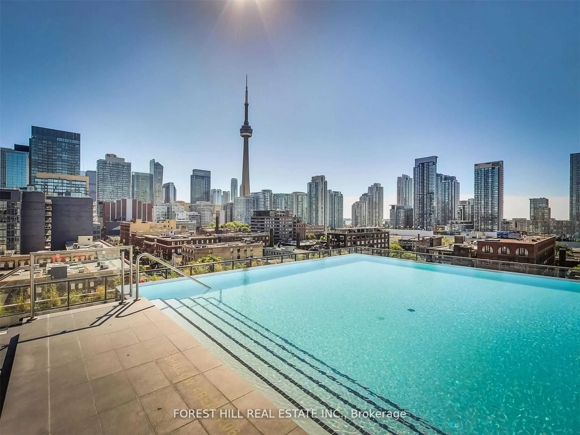 560 King Street W 310, Toronto C01, On M5v 0l5
