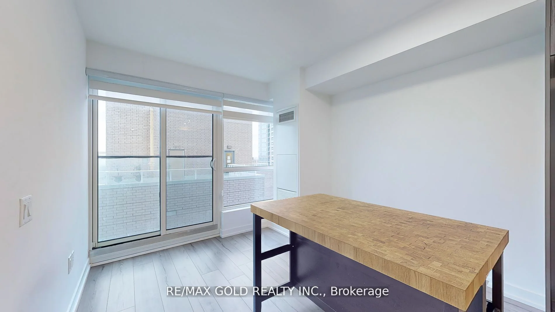 395 Bloor Street E 1410, Toronto C08, ON M4W 0B4