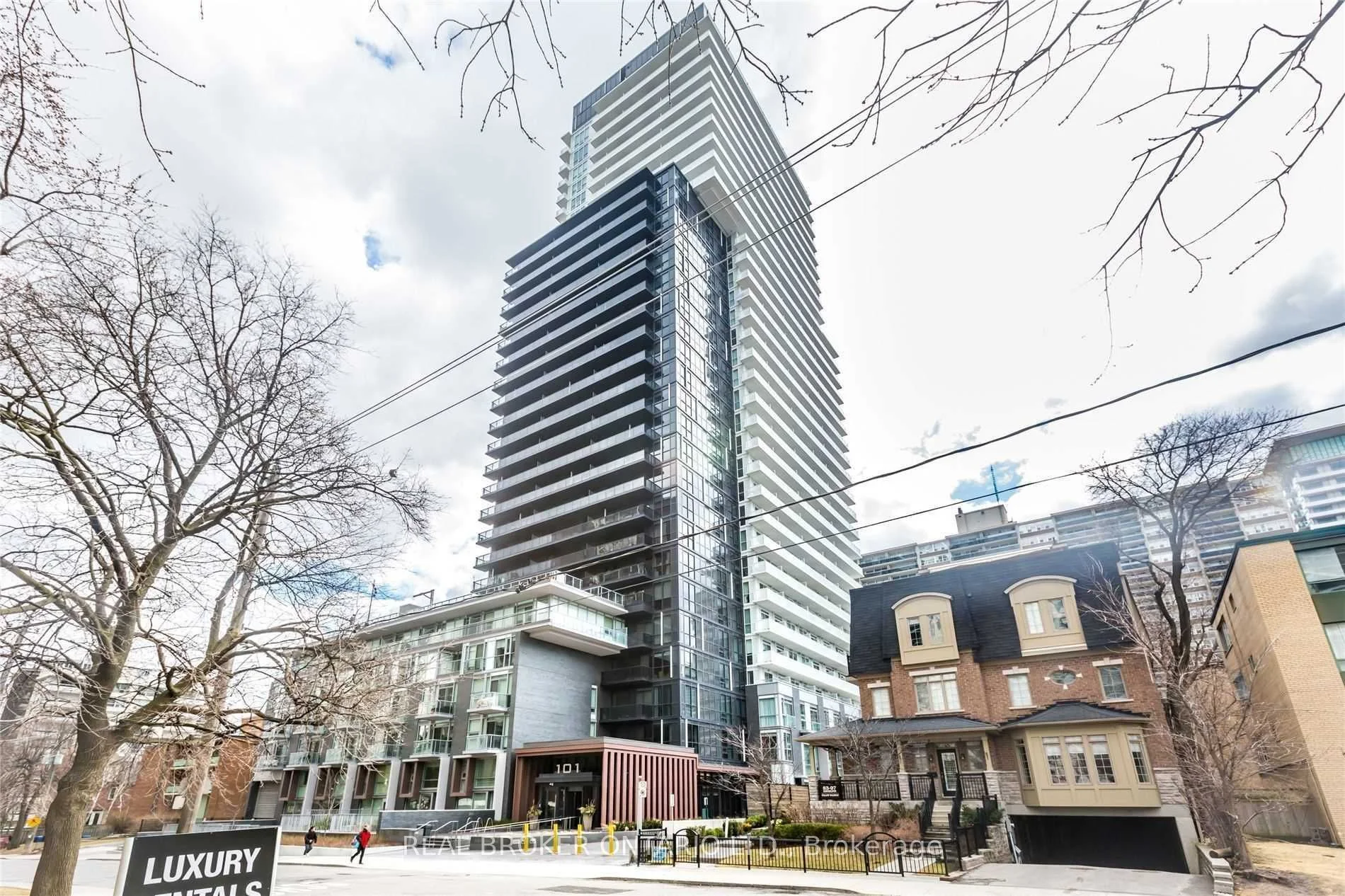 101 Erskine Avenue 2704, Toronto C10, On M4p 0c5