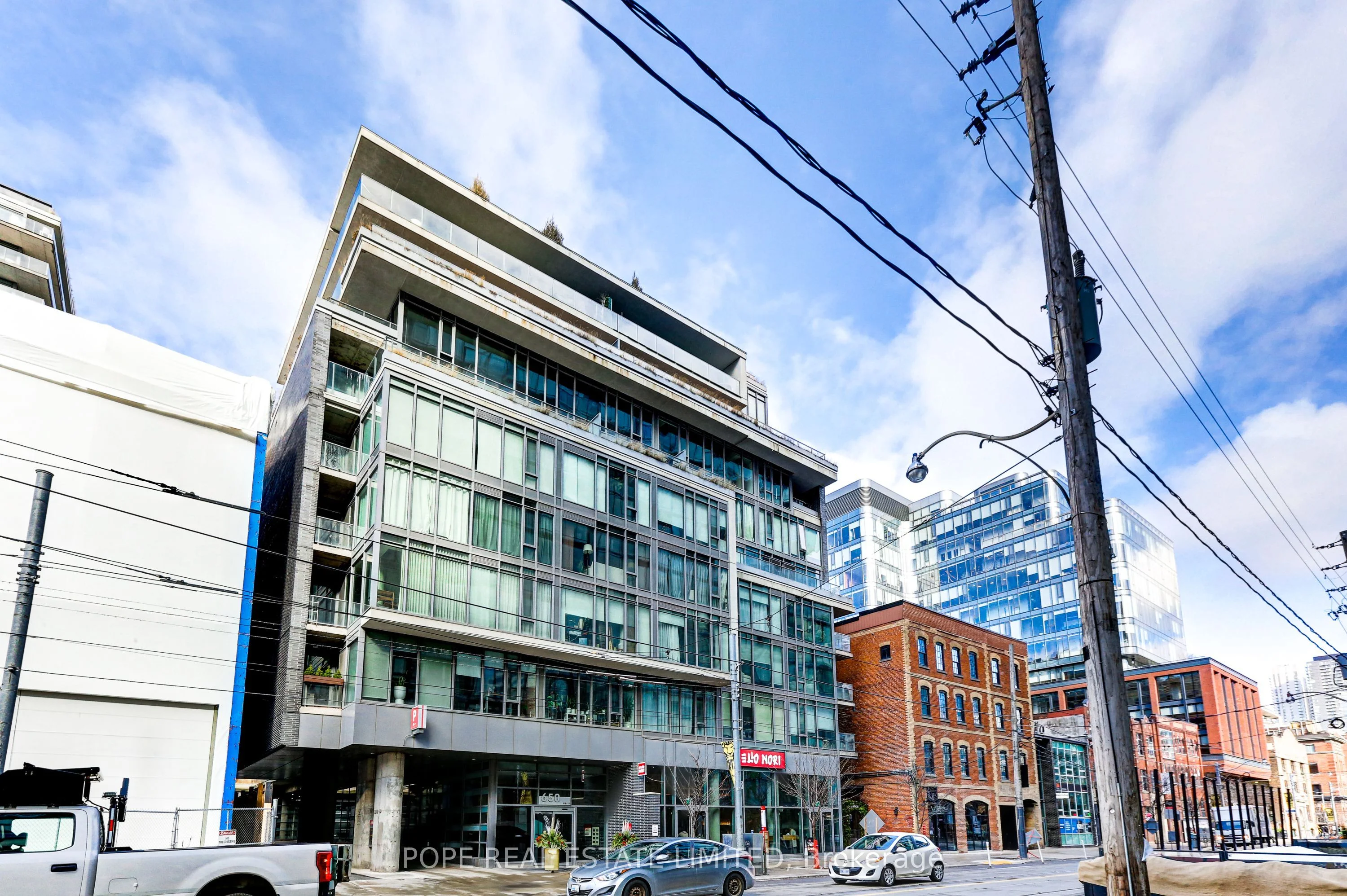 Condo Apartment in Toronto