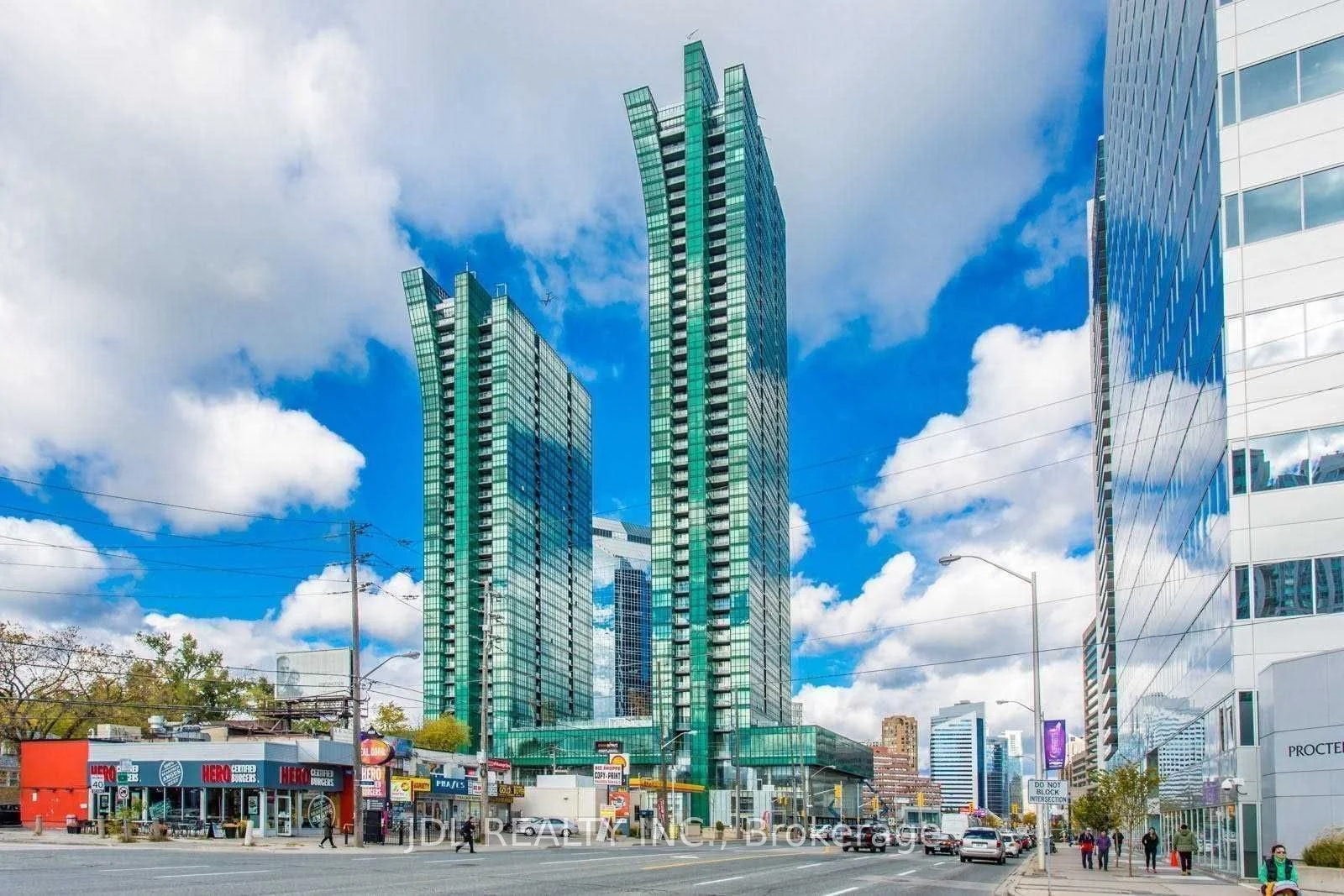 Condo Apartment in Toronto