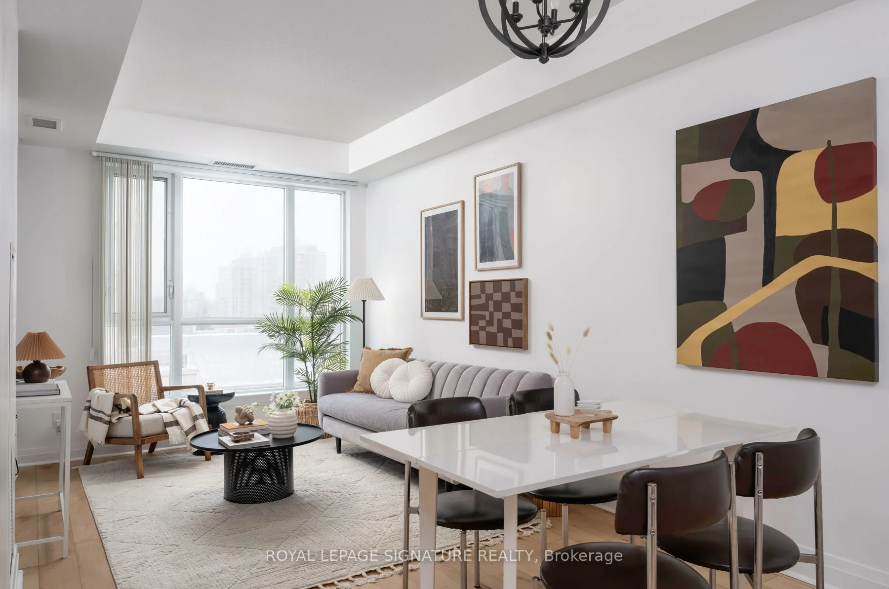 Condo Apartment in Toronto