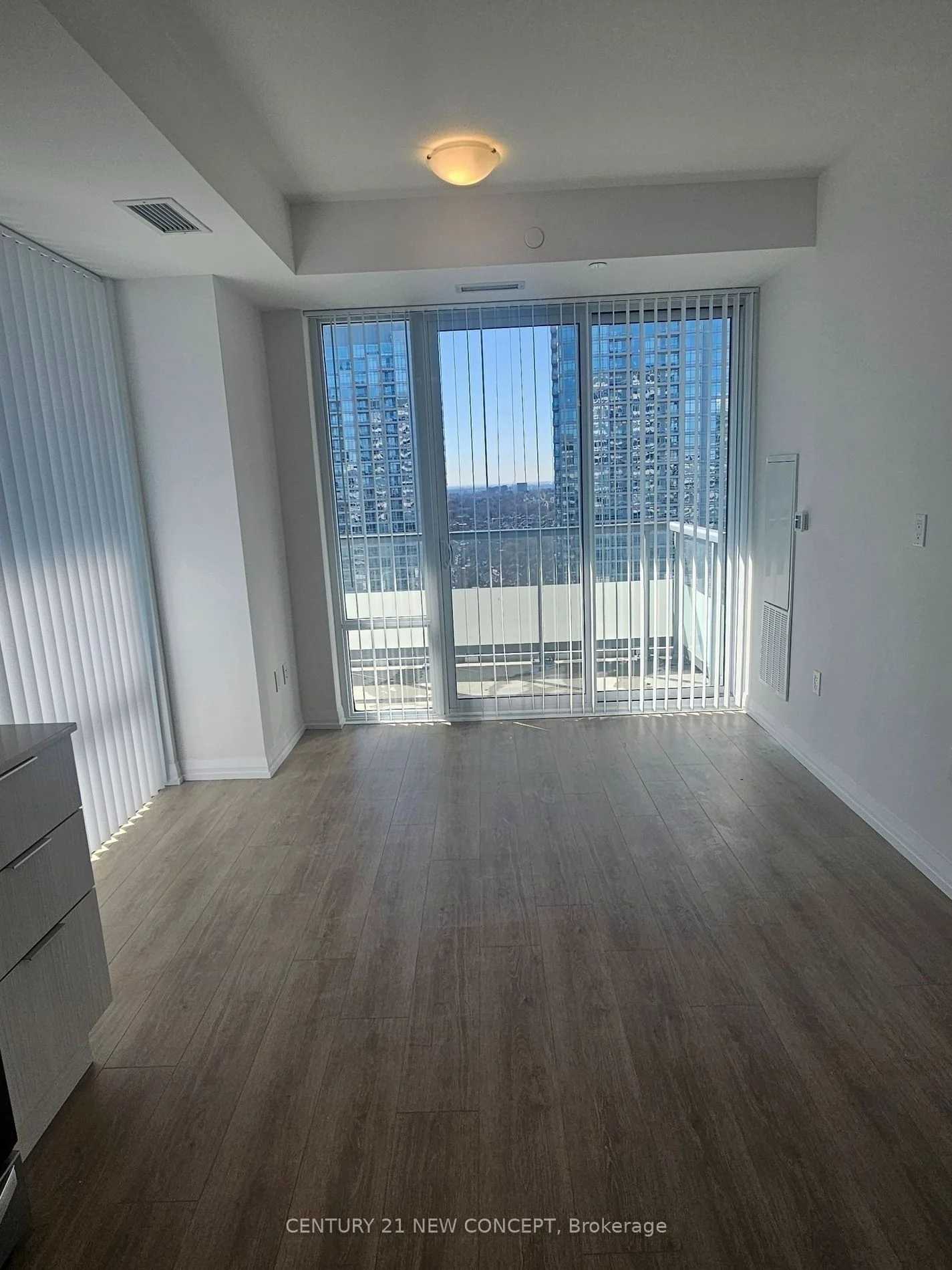 50 Dunfield Avenue 2713, Toronto C10, ON M4S 3A4