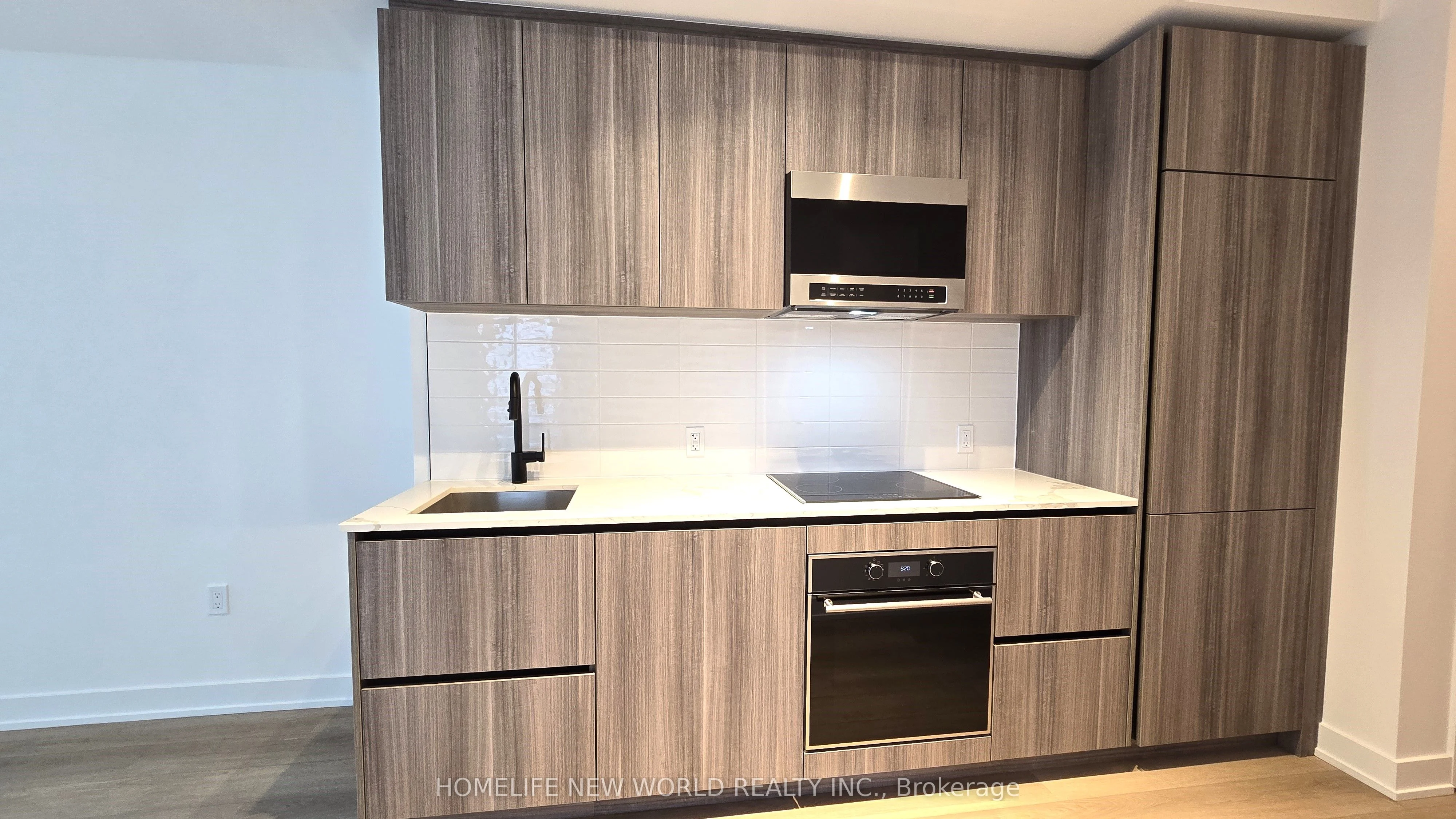 117 Broadway Avenue 1604, Toronto C10, ON M4P 1V3